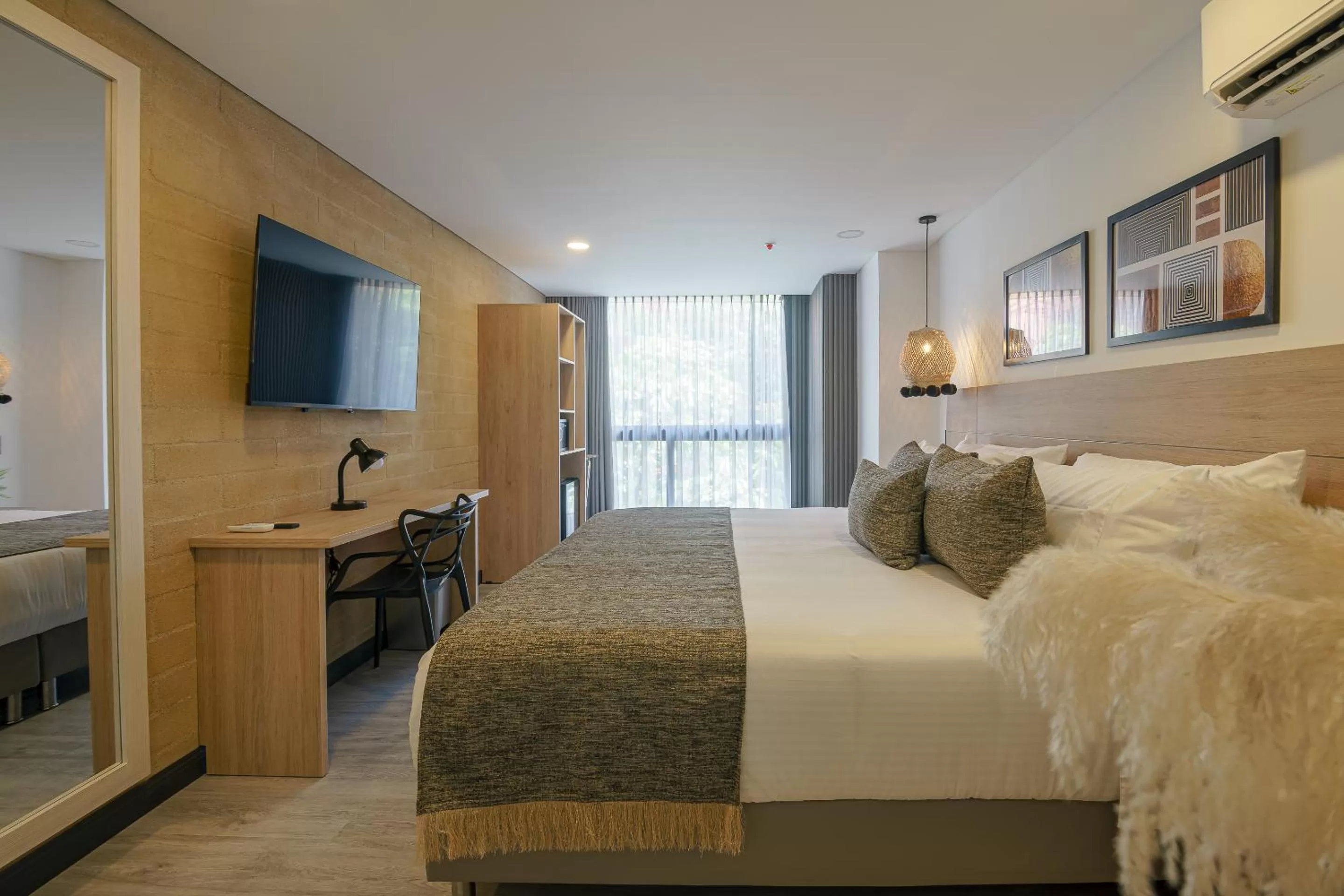 TV and multimedia, Bed in First Class Hotel