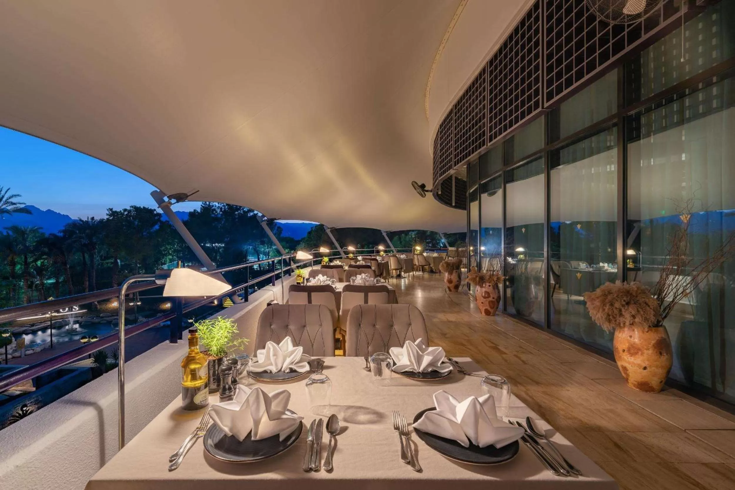 Restaurant/places to eat in Rixos Downtown Antalya - The Land Of Legends Access