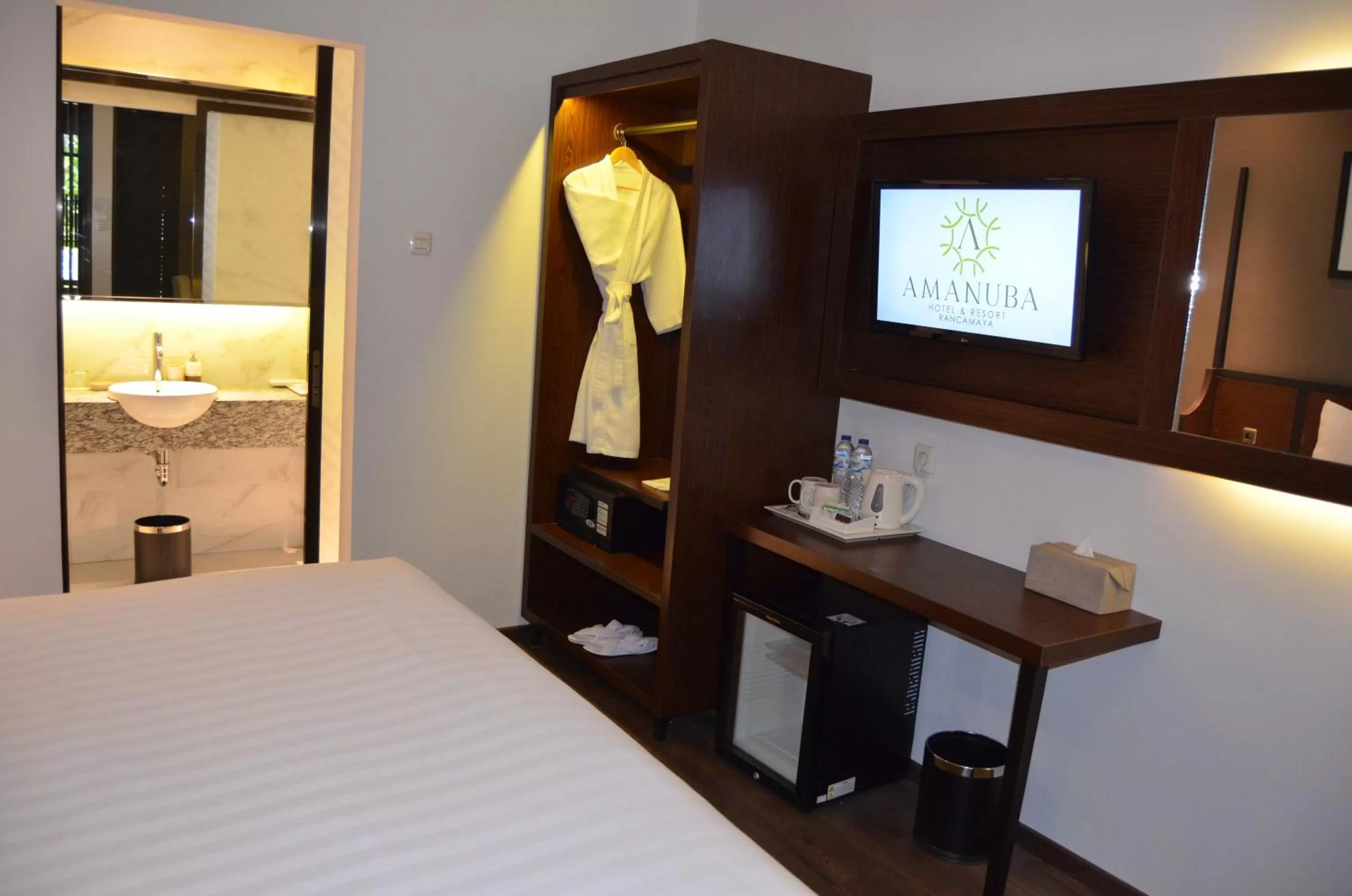 Bed in Amanuba Hotel & Resort Rancamaya