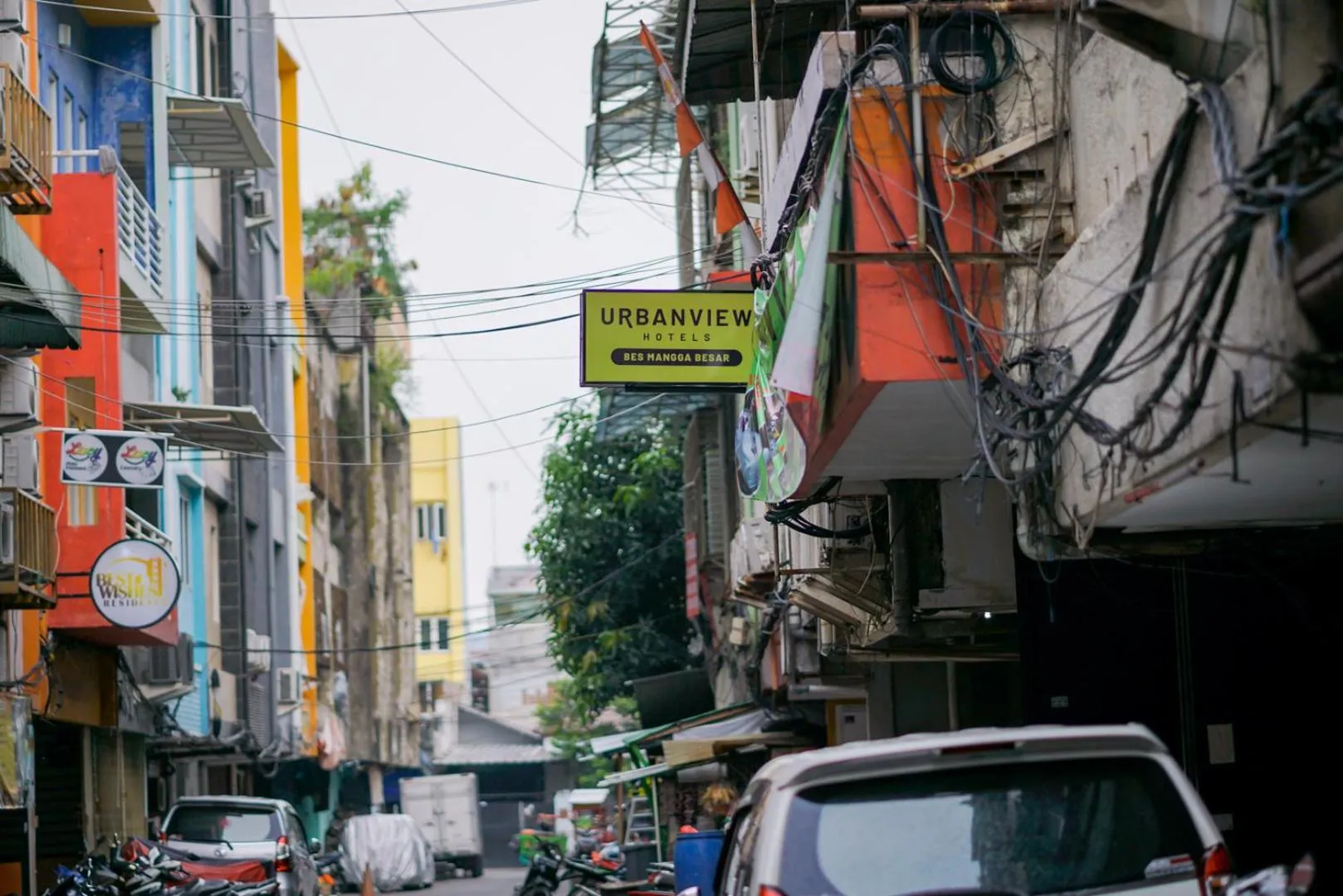 Property building in Urbanview Hotel Bes Mangga Besar by RedDoorz