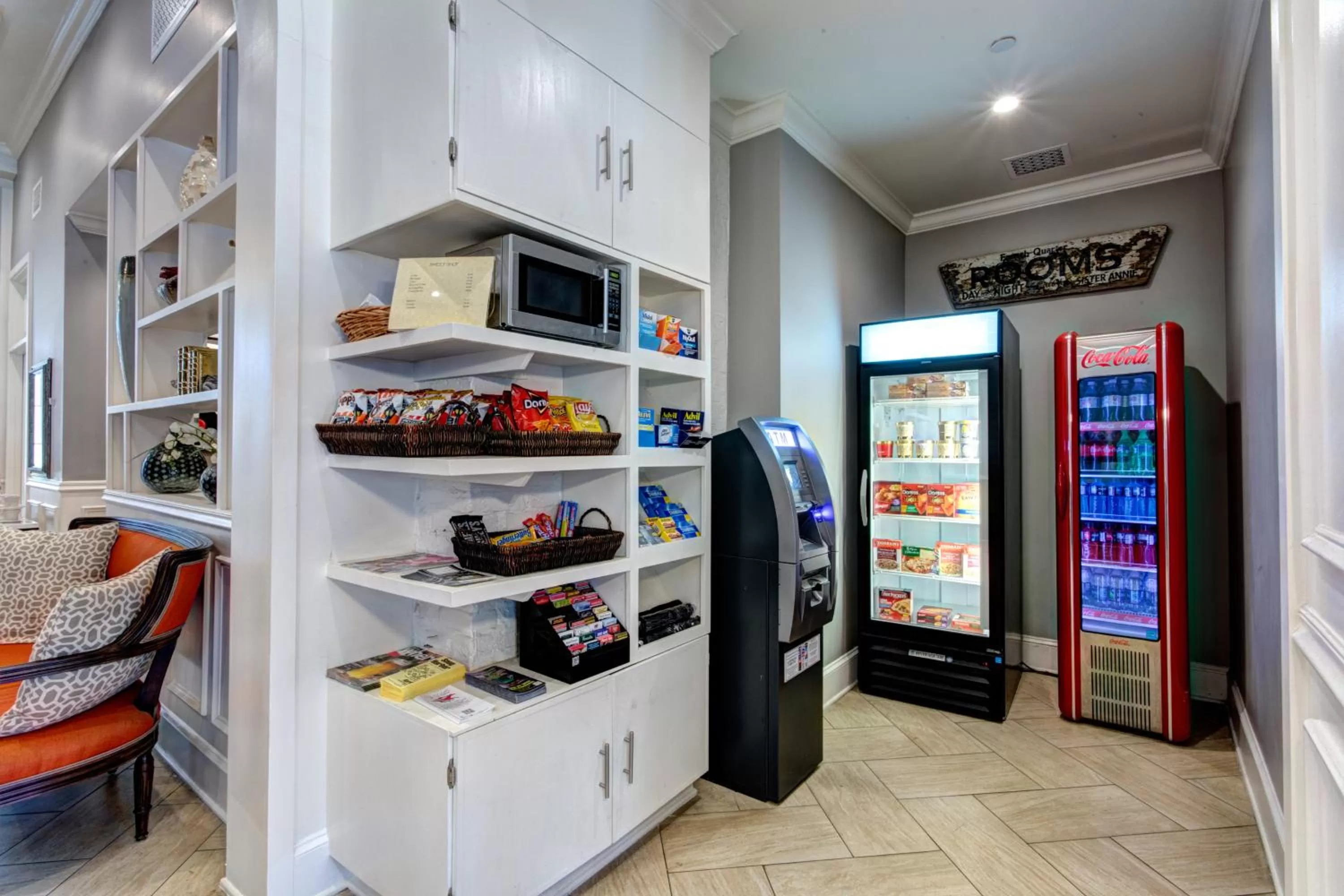 Drinks in Hotel St. Pierre French Quarter
