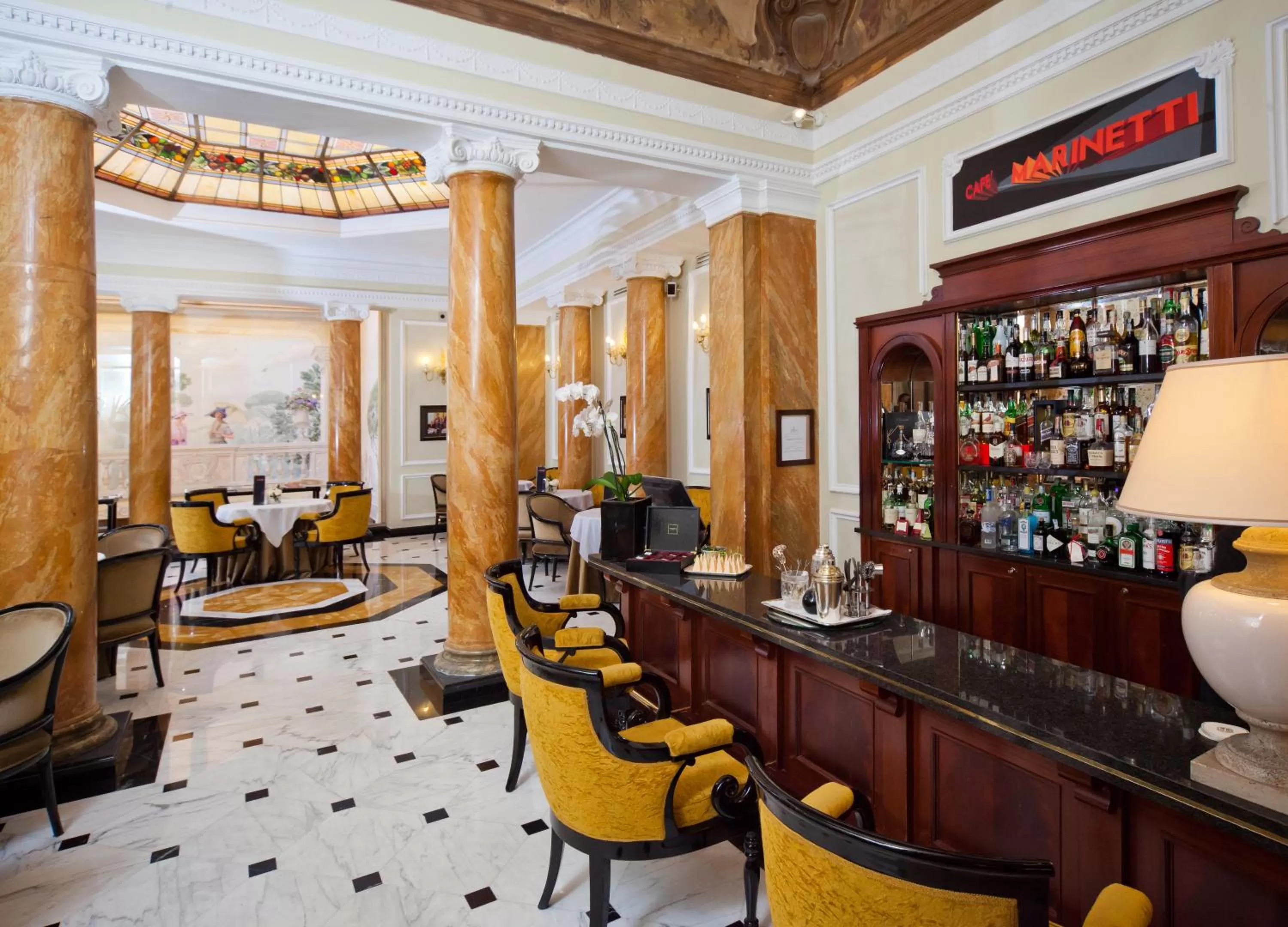 Restaurant/places to eat in Grand Hotel Majestic gia' Baglioni