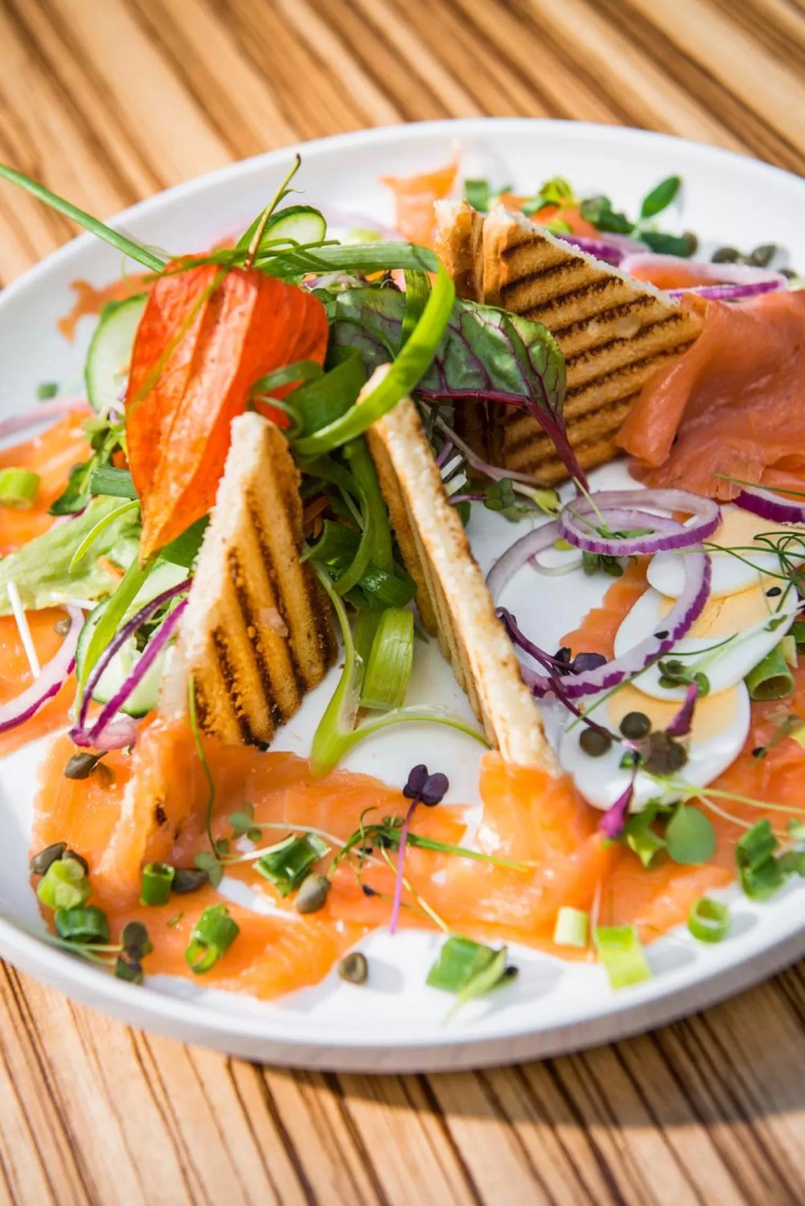 Restaurant/places to eat in Hotel The Century