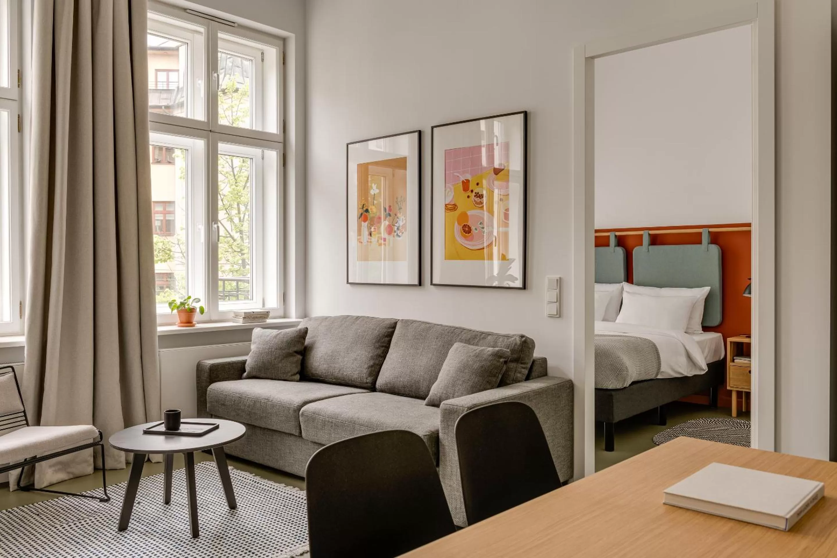 Living room, Bed in PLANTONIA Aparthotel