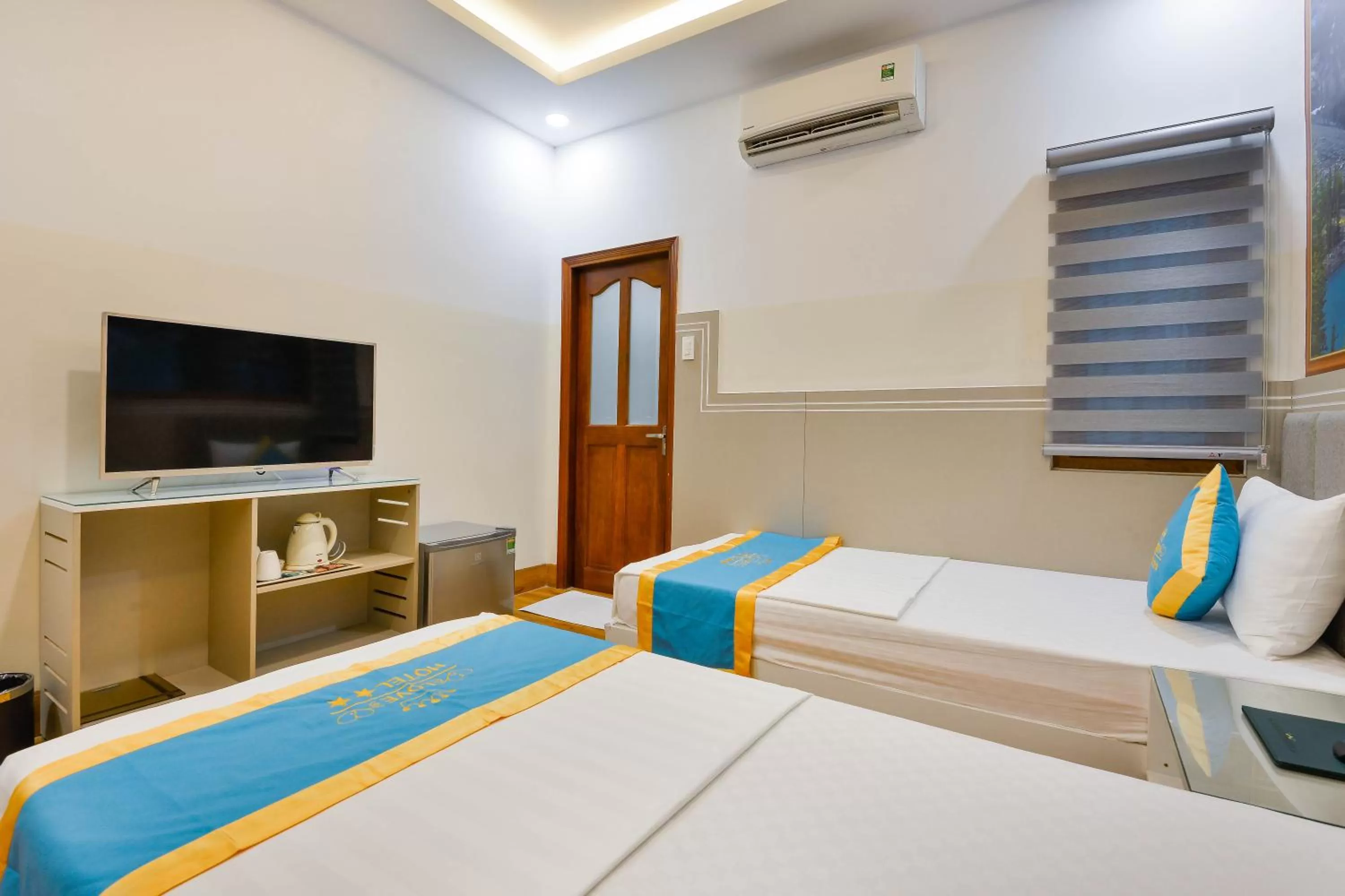 Bed in Love Hotel Airport