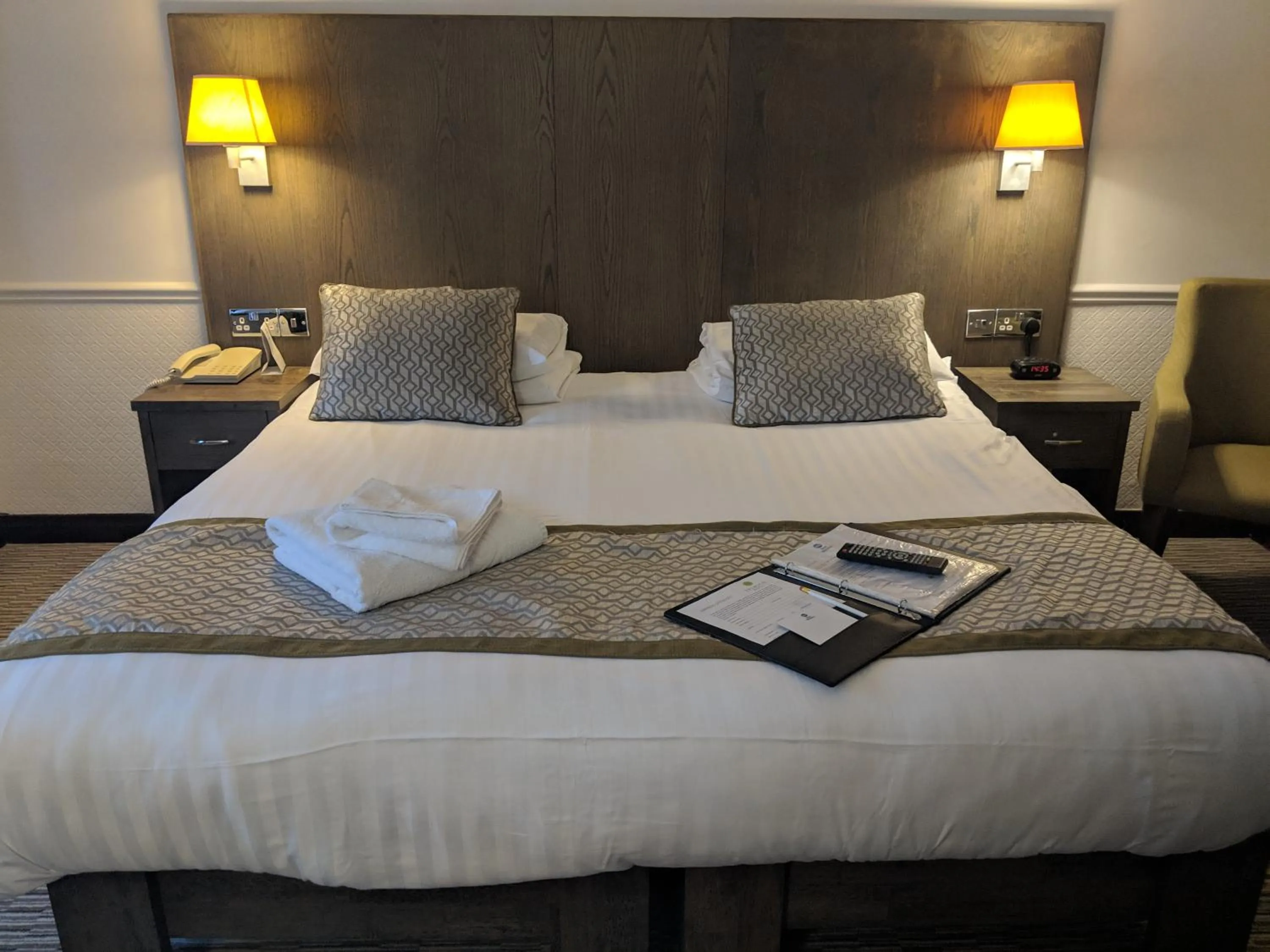 Bed in Best Western Ipswich Hotel