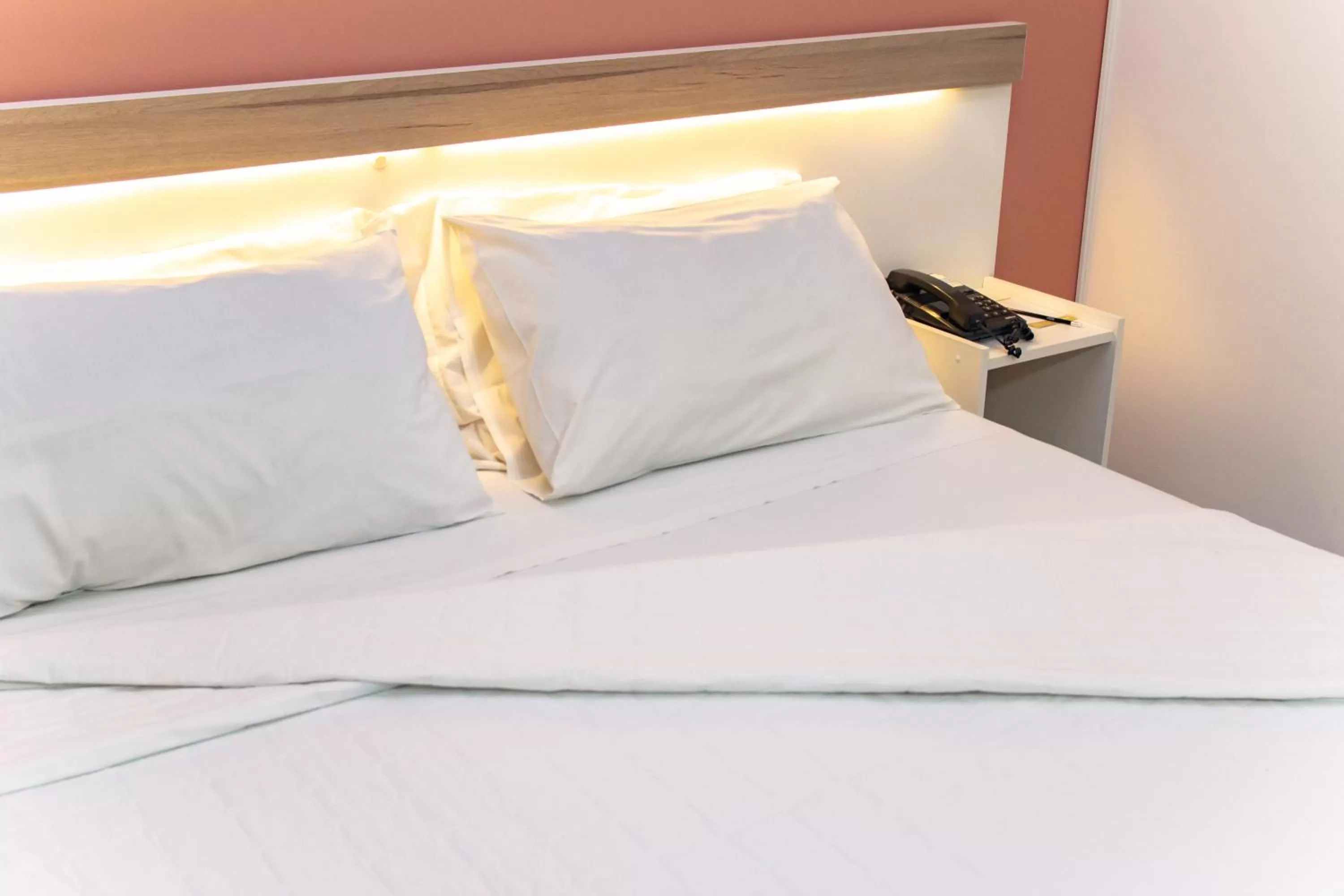 Bed in Bristol Upper Curitiba Alto da XV