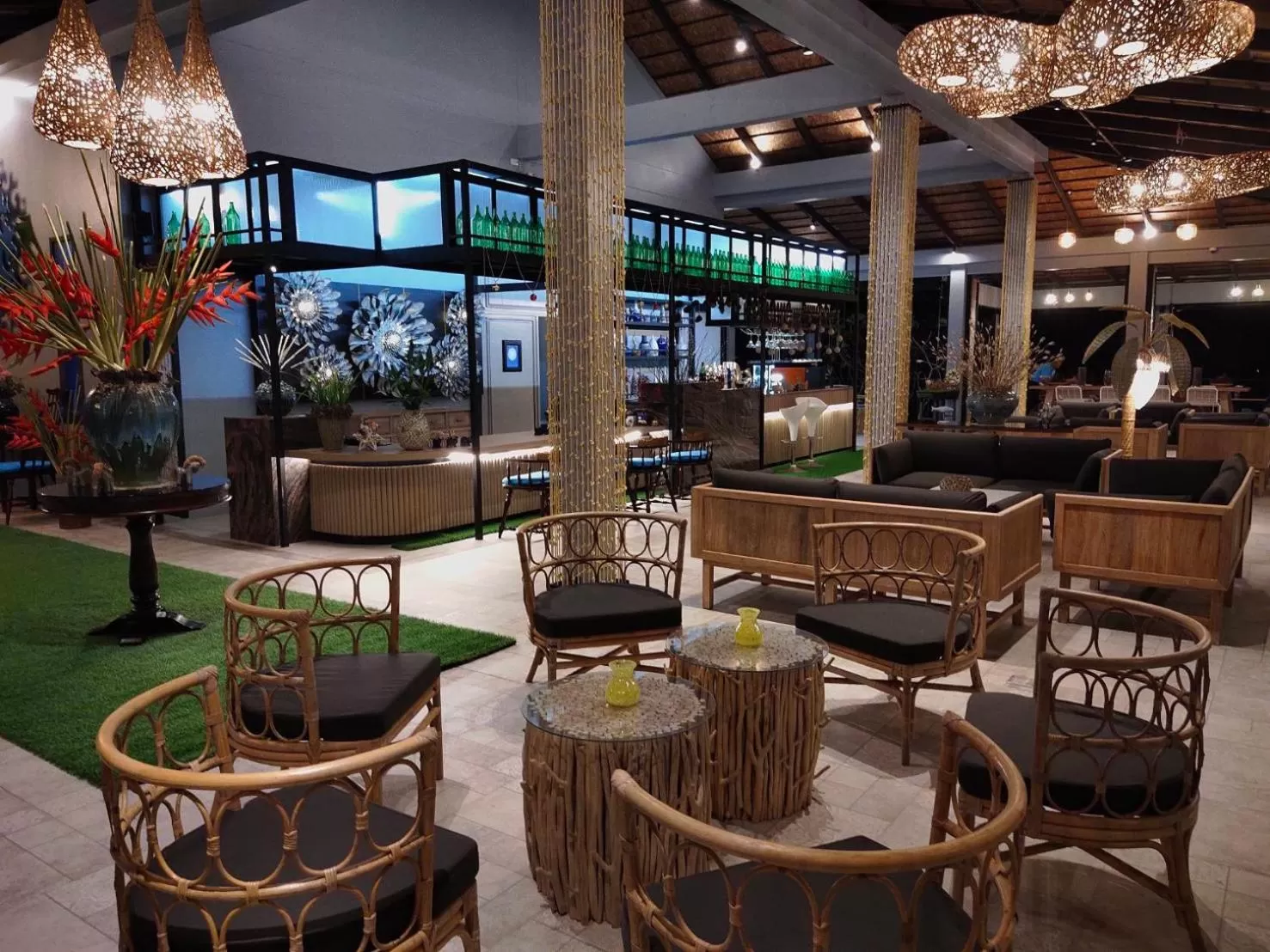 Restaurant/places to eat in Khaolak Blue Sky Villa