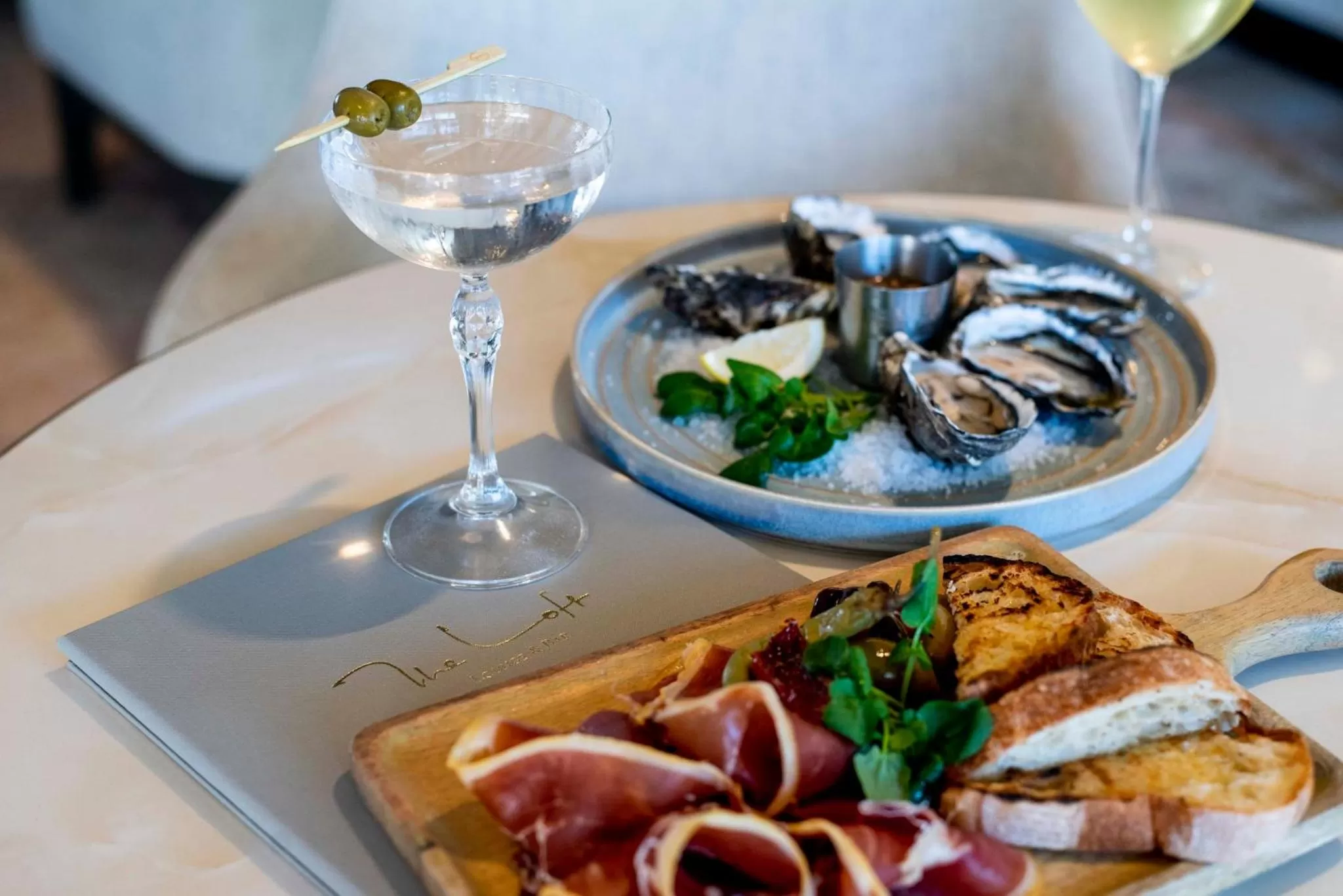 Lounge or bar in InterContinental Perth City Centre by IHG