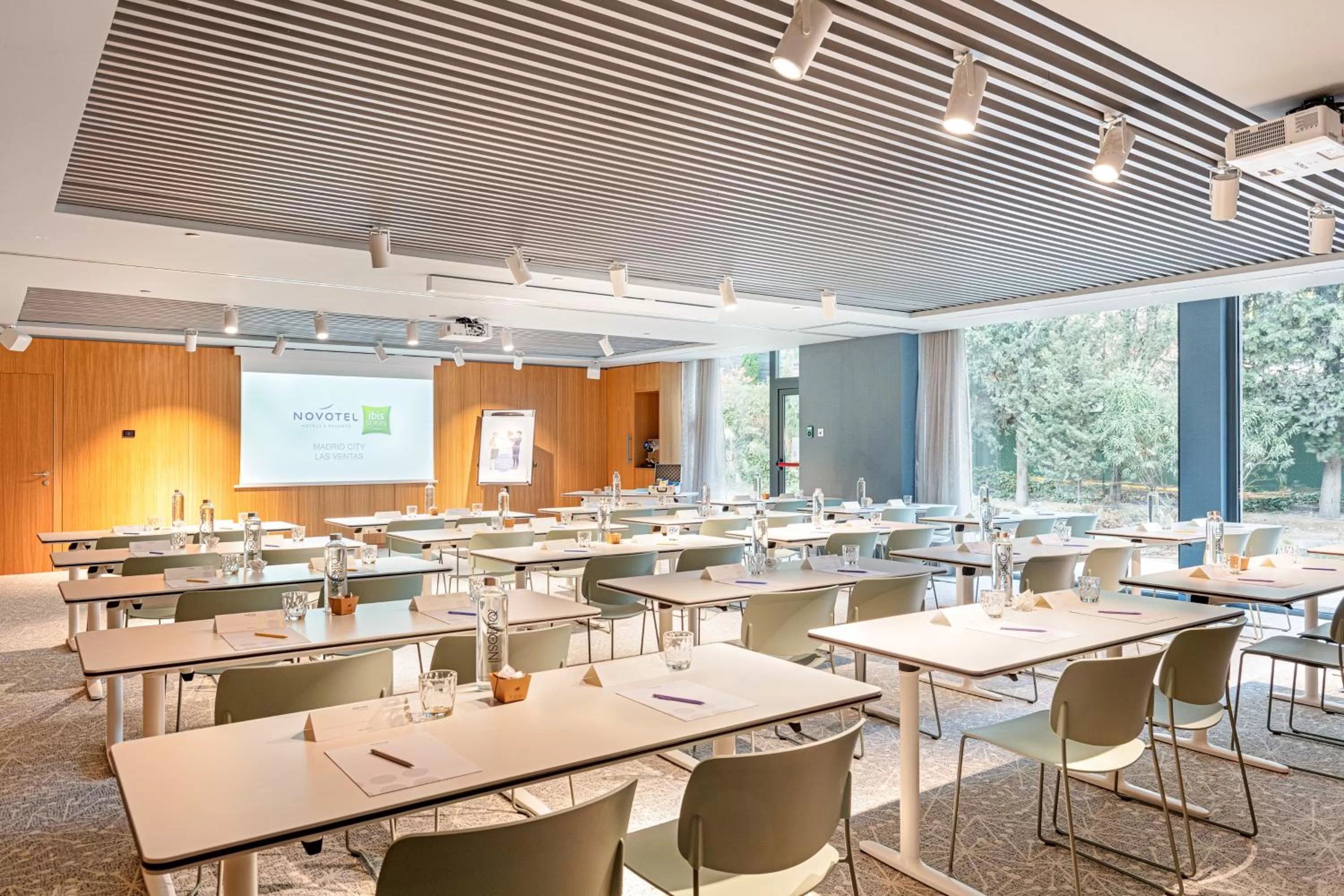 Meeting/conference room in Ibis Styles Madrid City Las Ventas