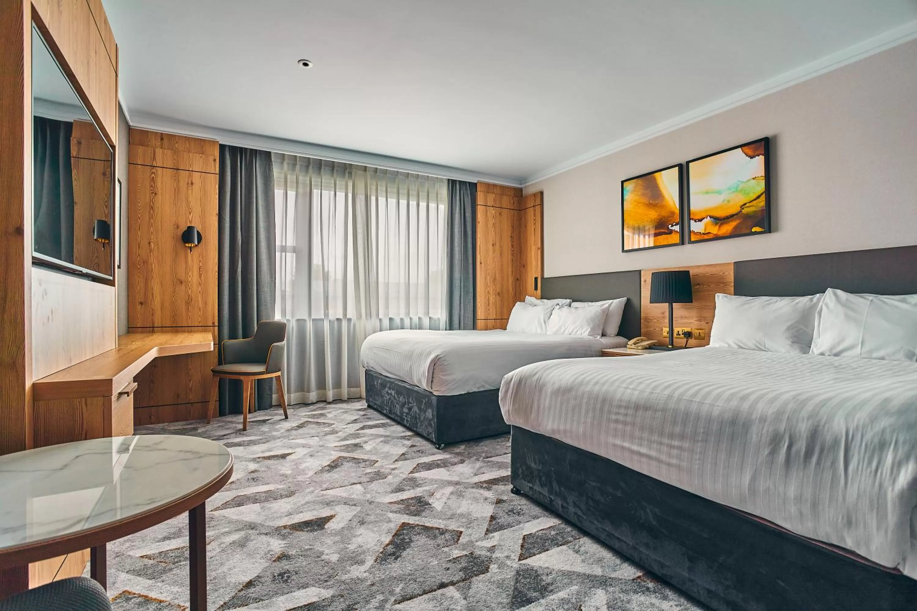 Bedroom, Bed in Crowne Plaza Marlow by IHG