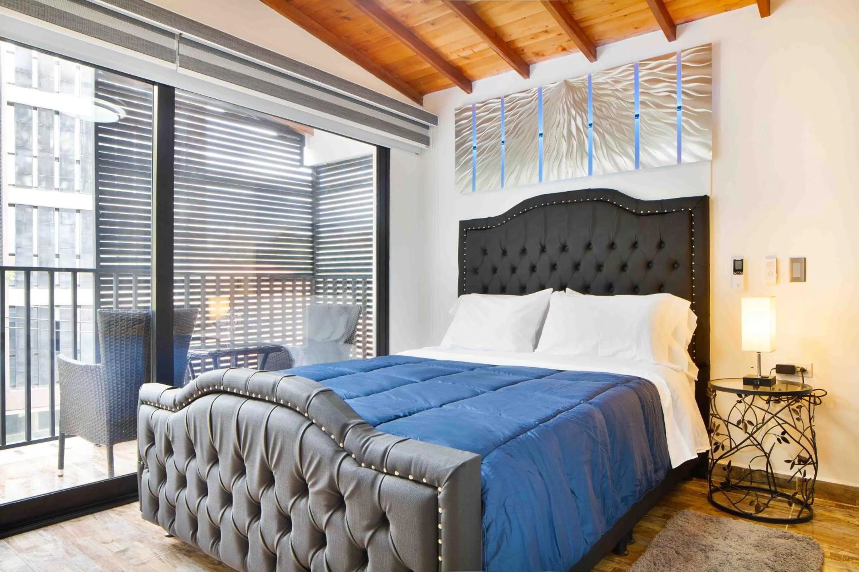 Bedroom, Bed in Miracle