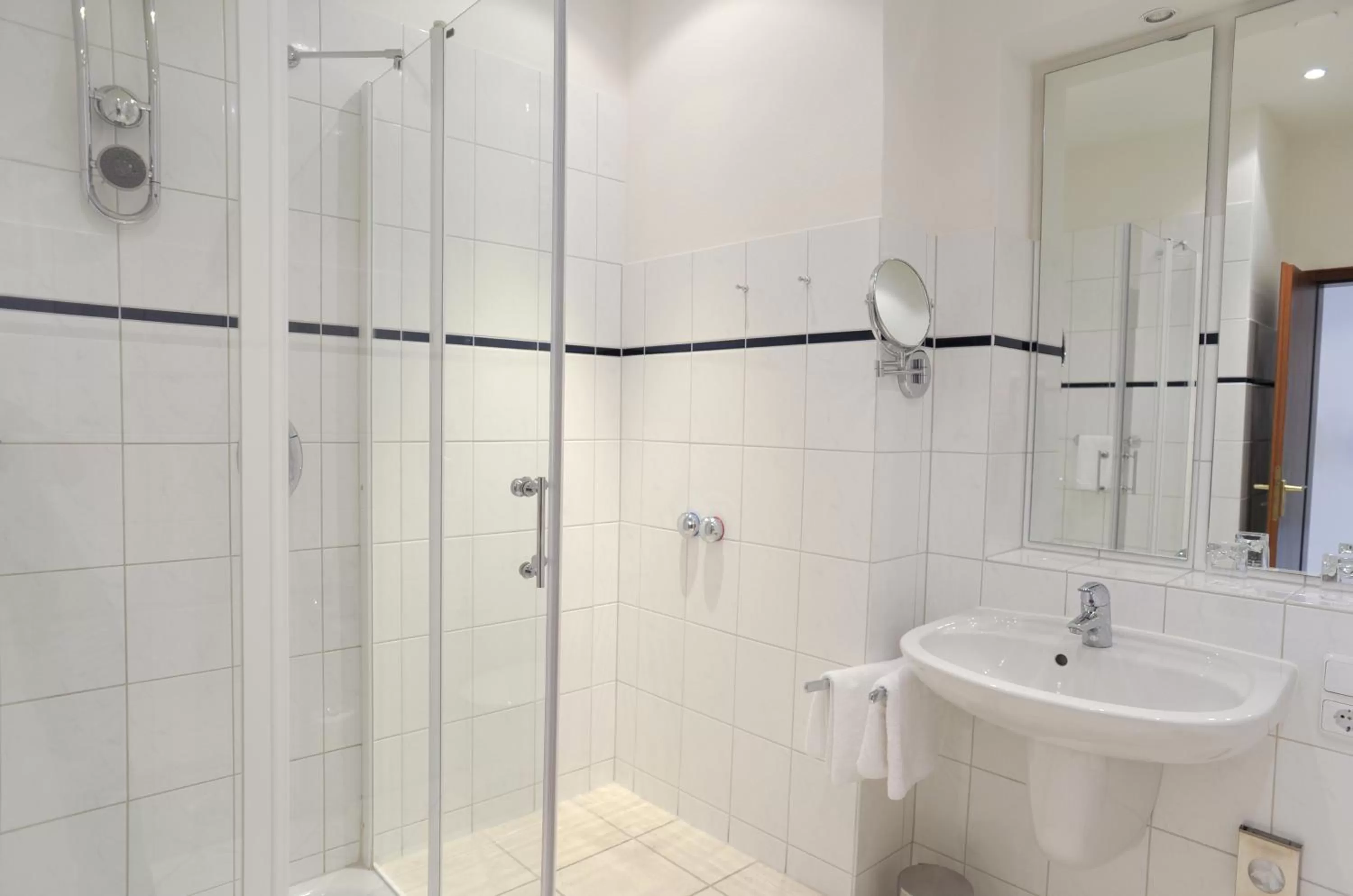 Comfort Double or Twin Room in ACQUA Strande Yachthotel & Restaurant