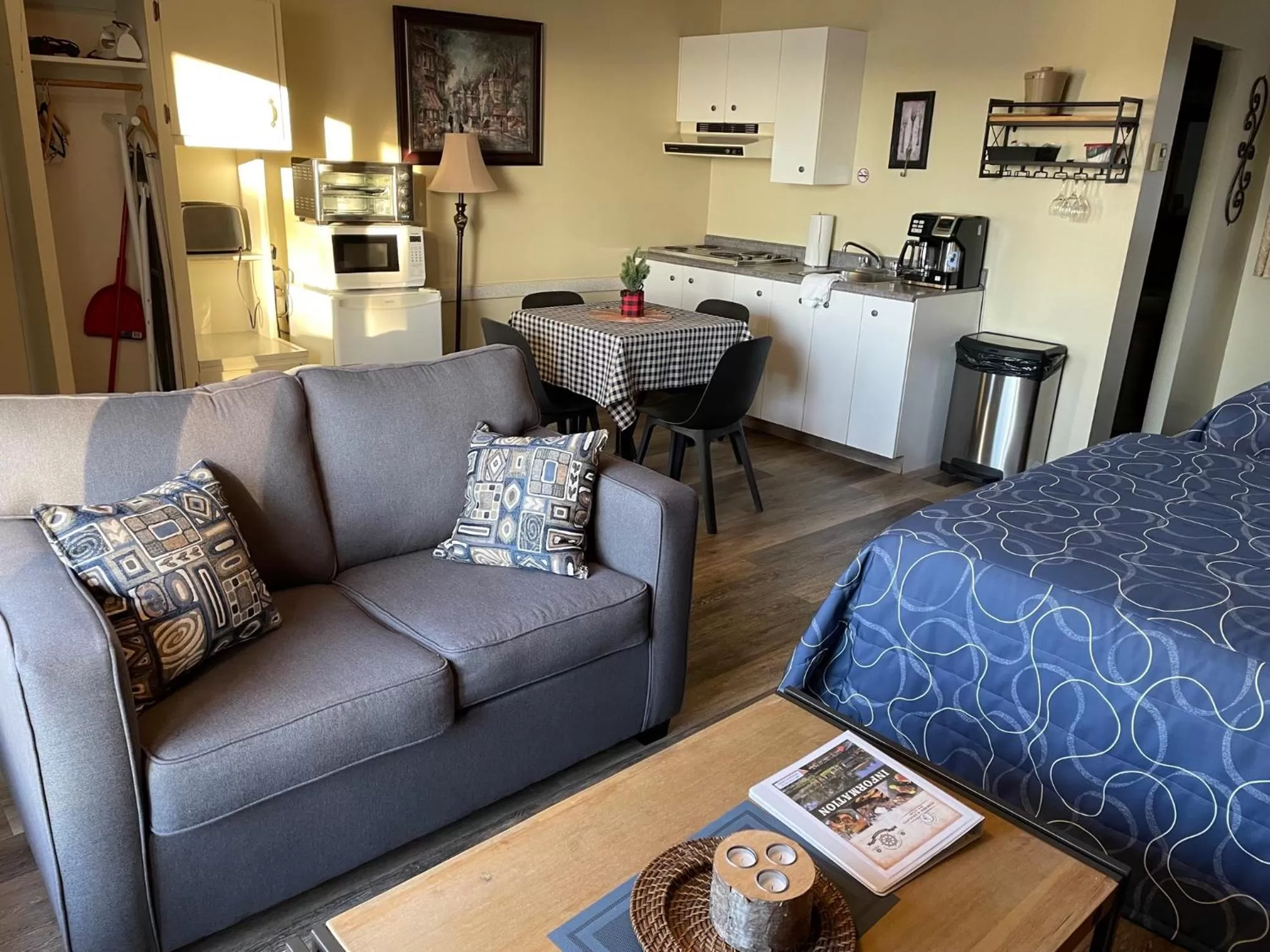 Seating Area in Auberge et Chalets sur le Lac