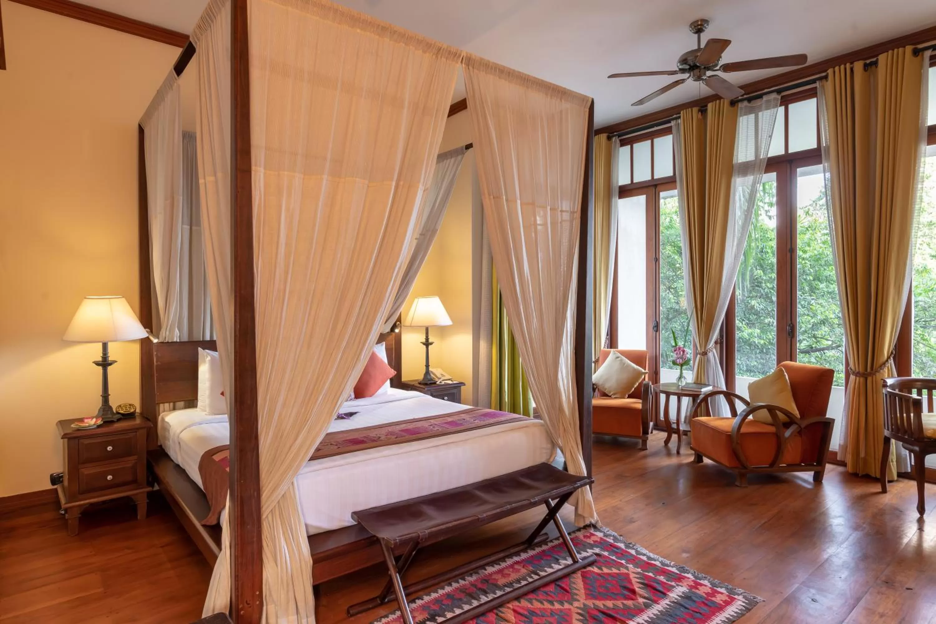 Bed in Ariyasom Villa