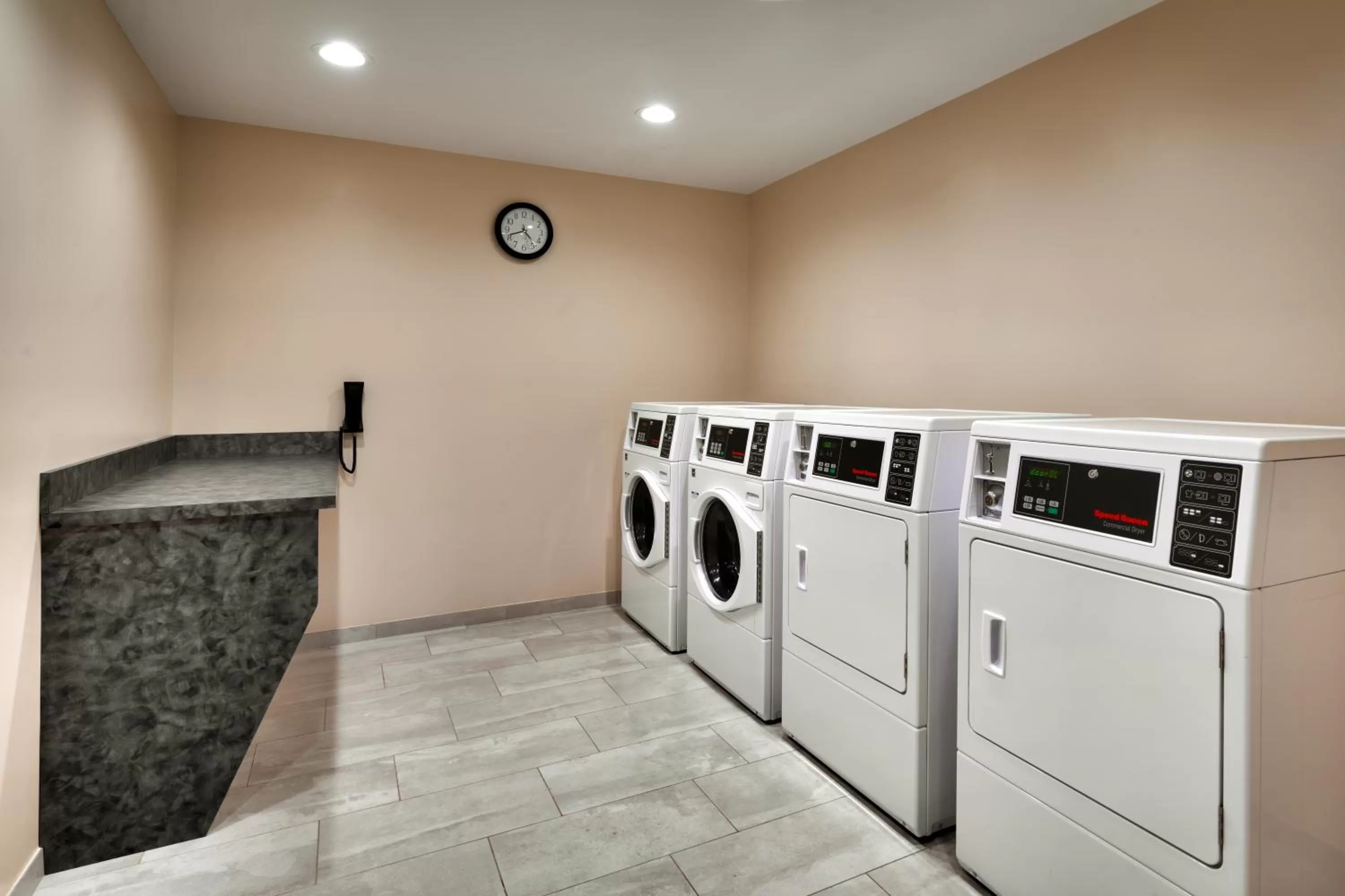 laundry in Hyatt Place Fayetteville/Springdale