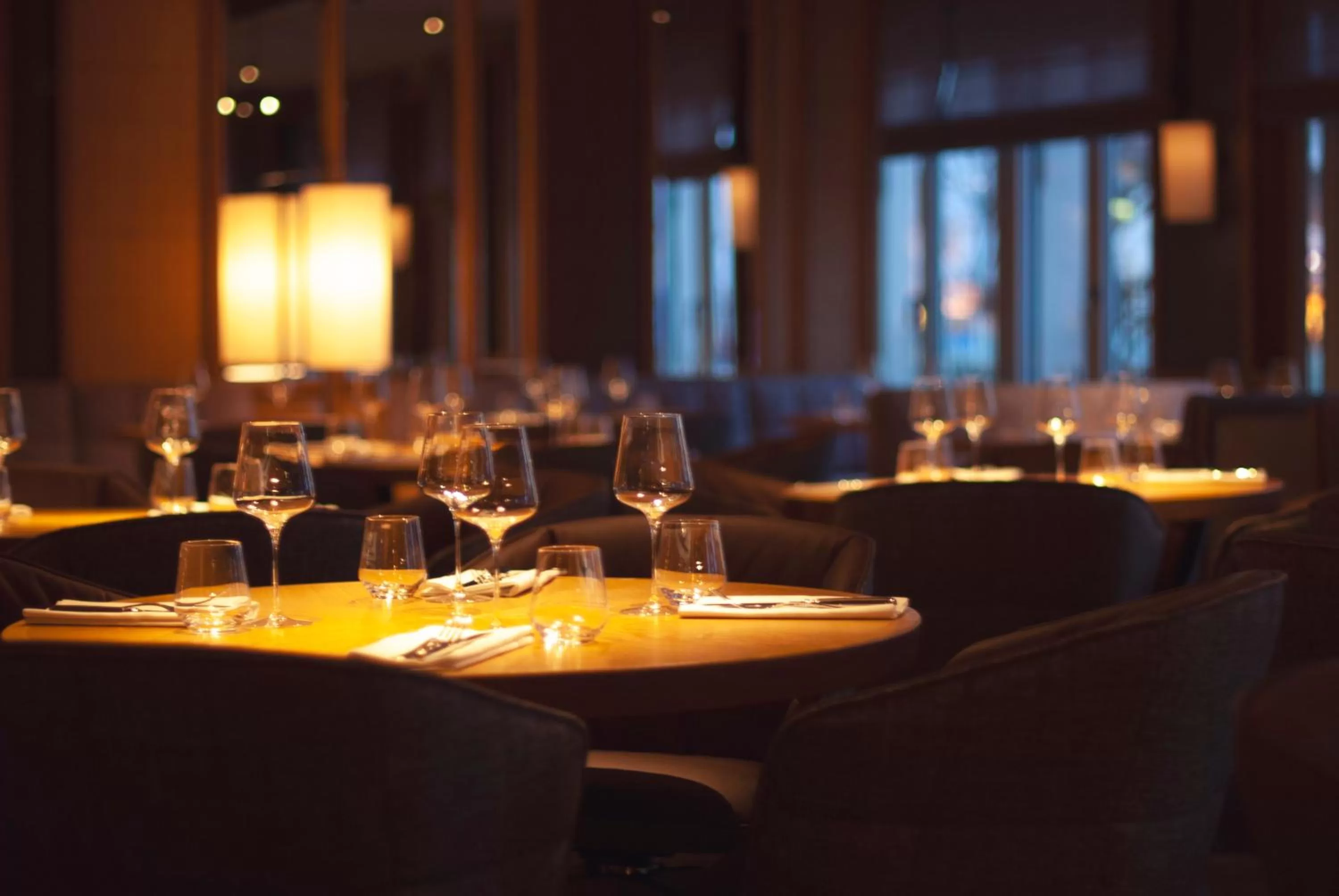 Restaurant/places to eat in Louis Hotel