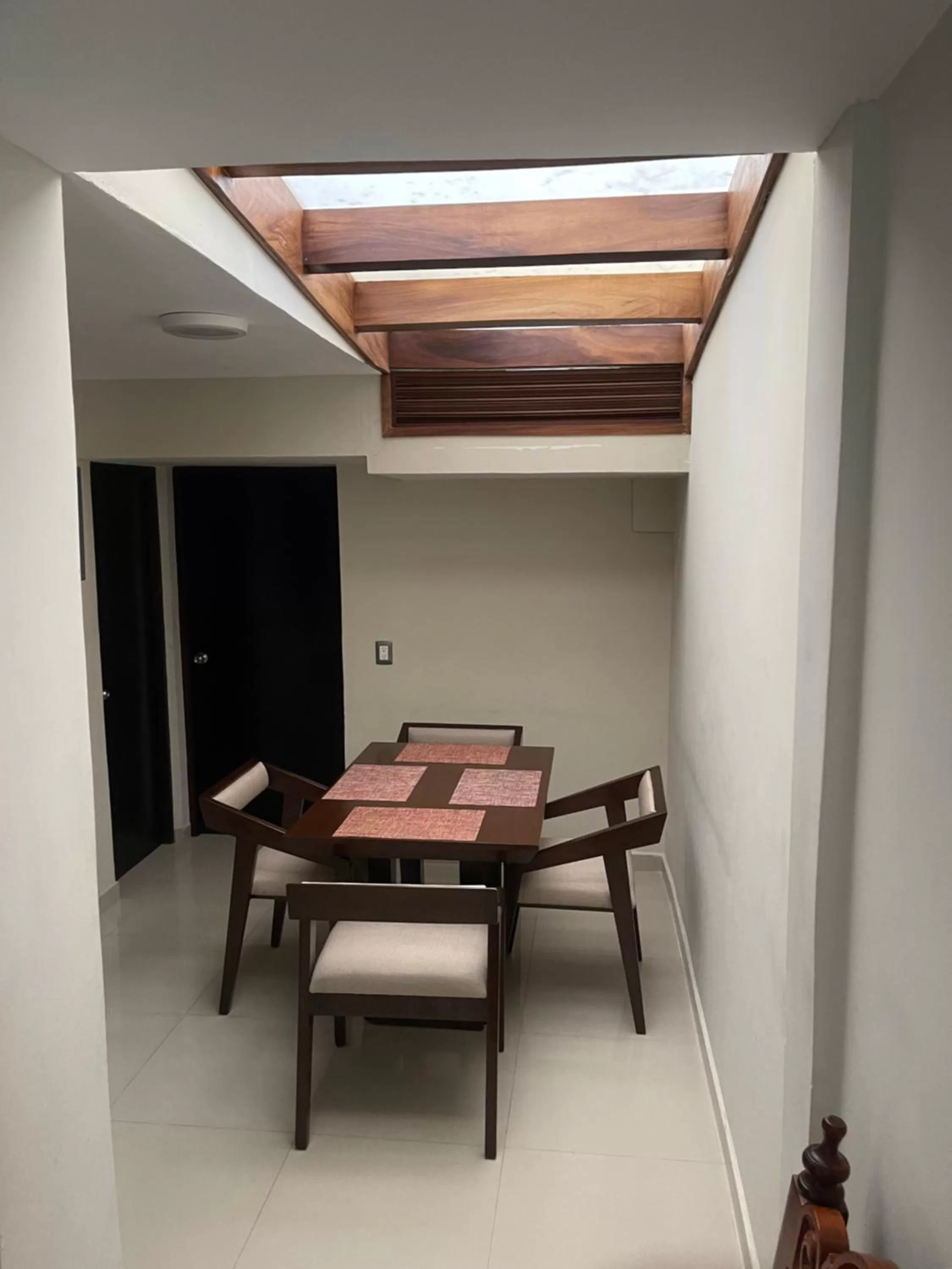 Dining area in Suites San Luis