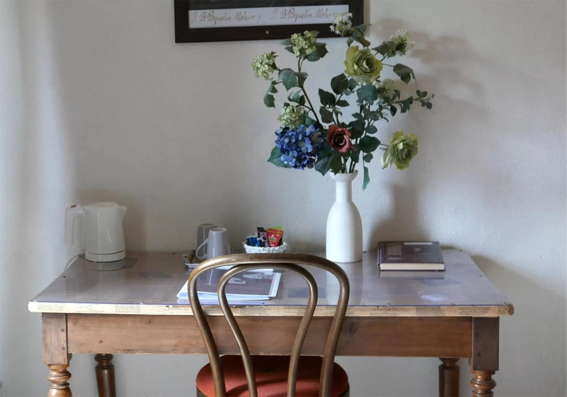 Decorative detail in Hôtel Mille et une Feuilles
