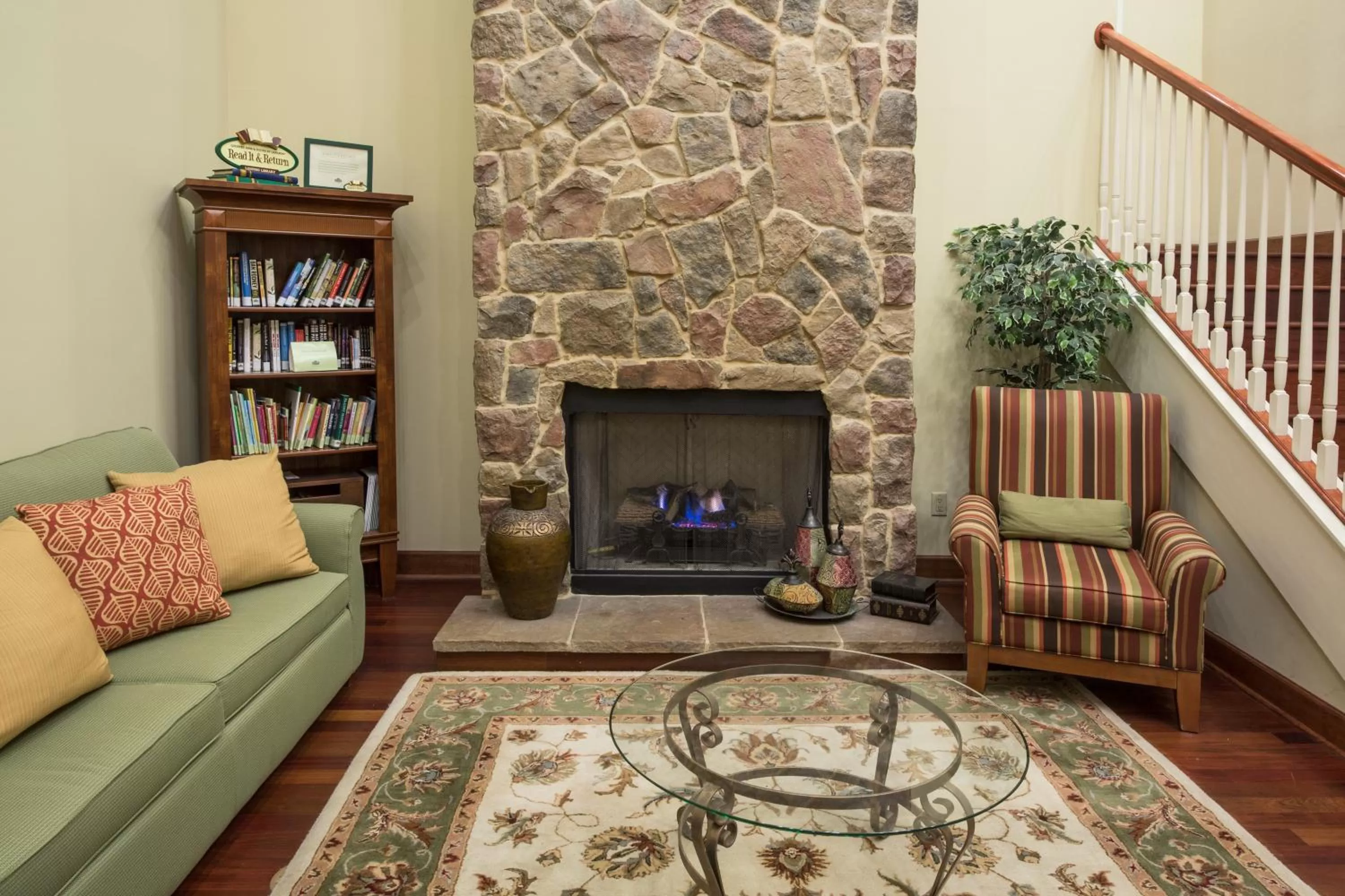 Lobby or reception in Country Inn & Suites by Radisson, Crestview, FL