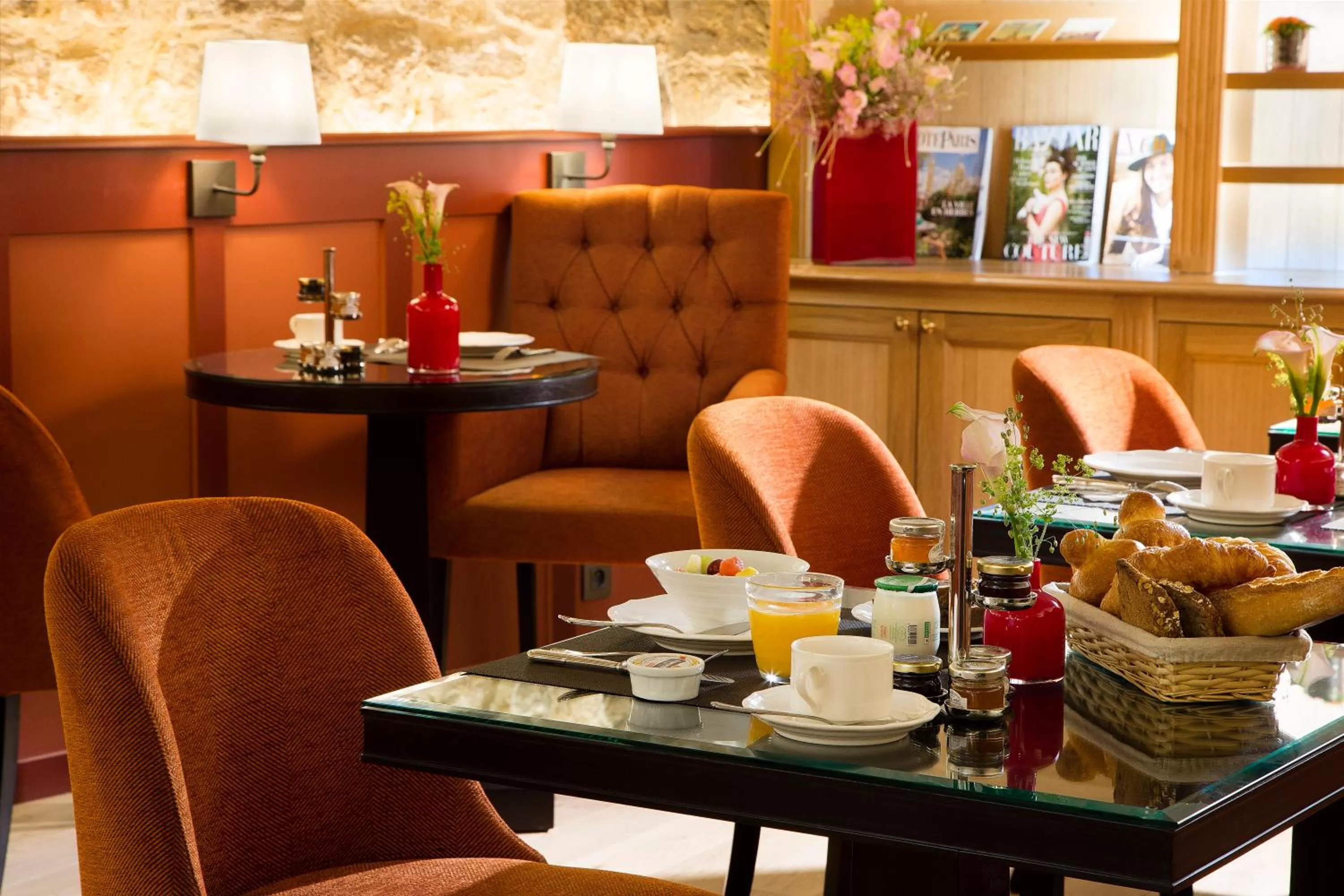 Restaurant/places to eat in Les Tournelles