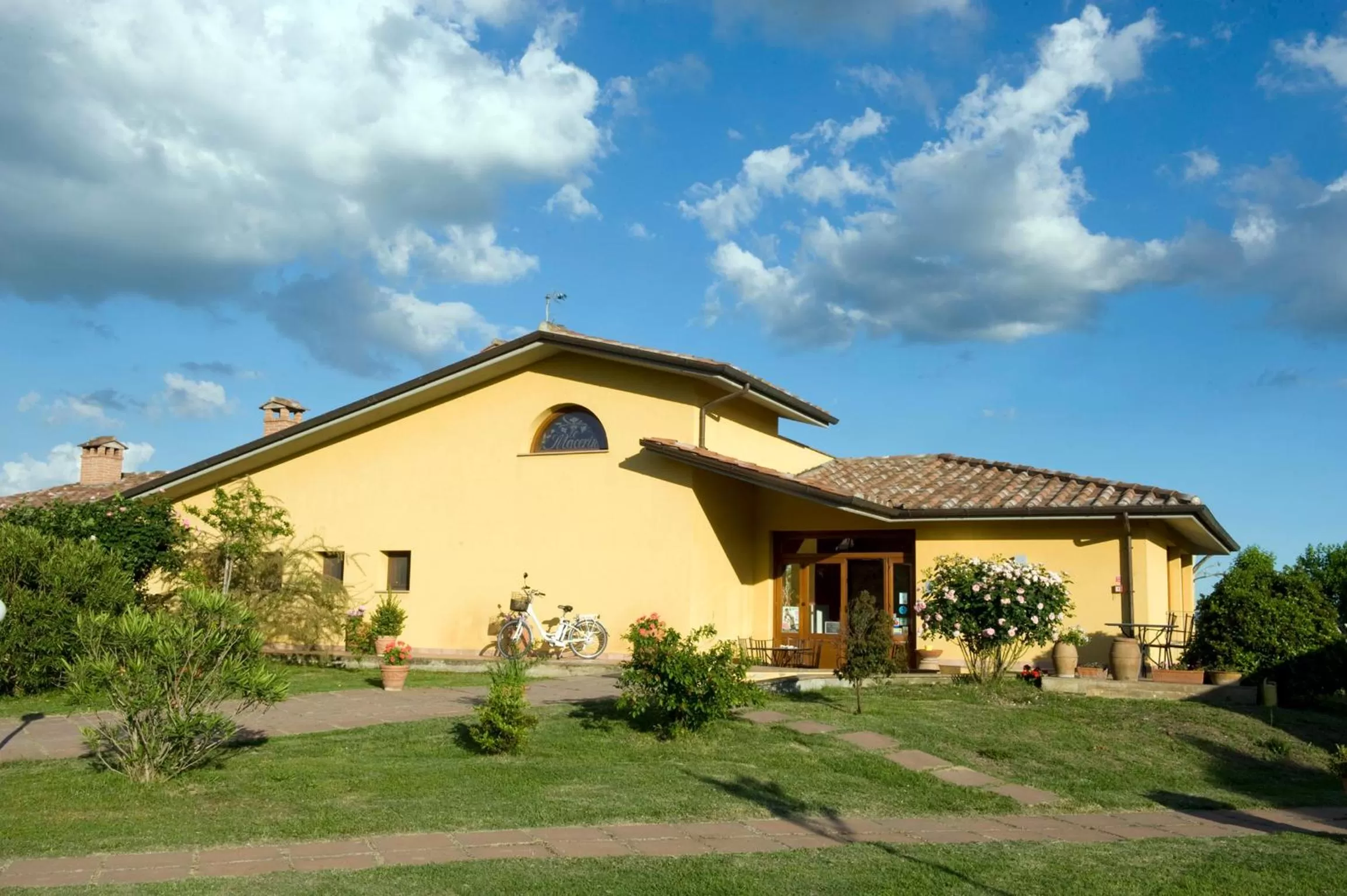 Property building in Le Macerine