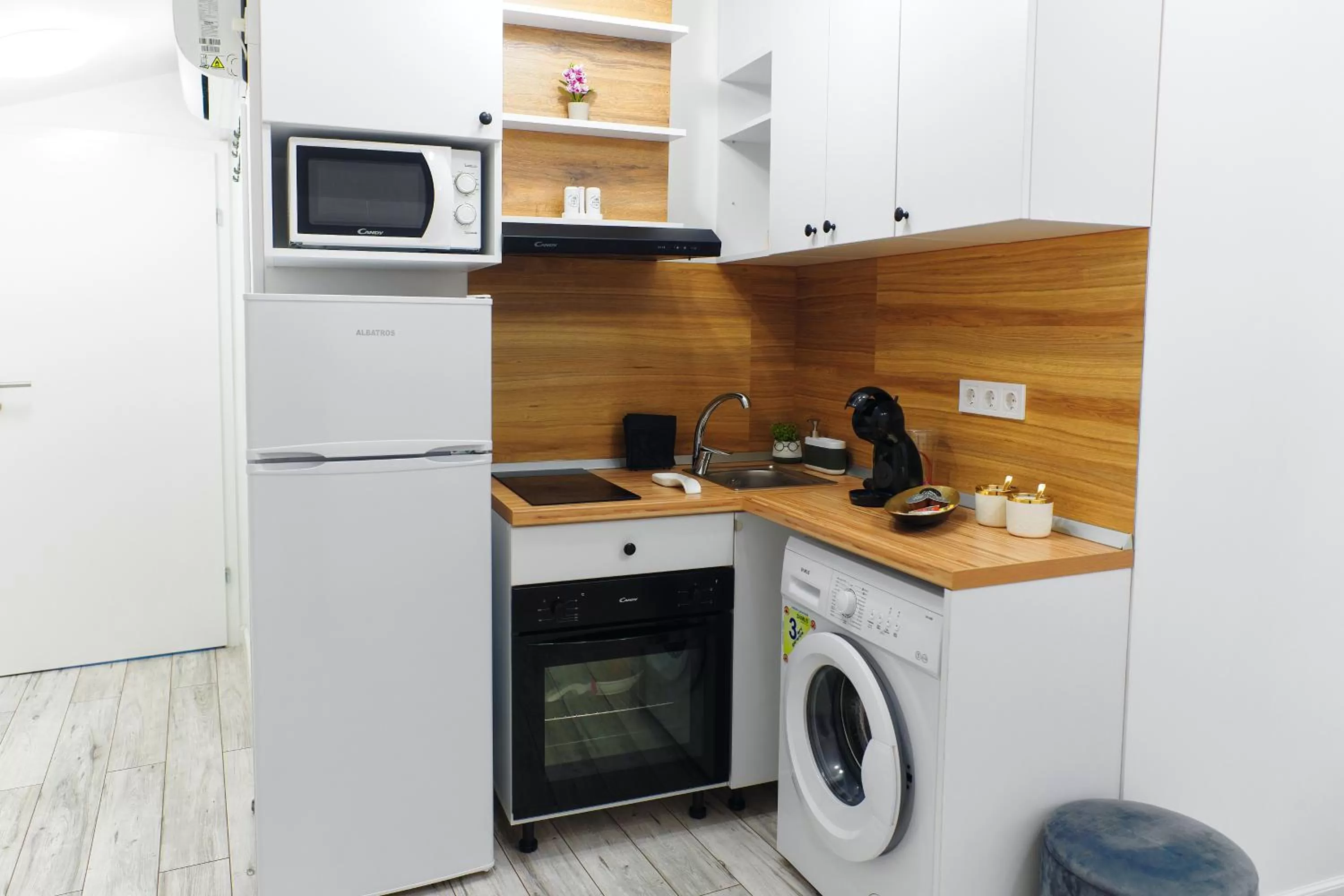 Kitchen or kitchenette in Bella House Apartaments