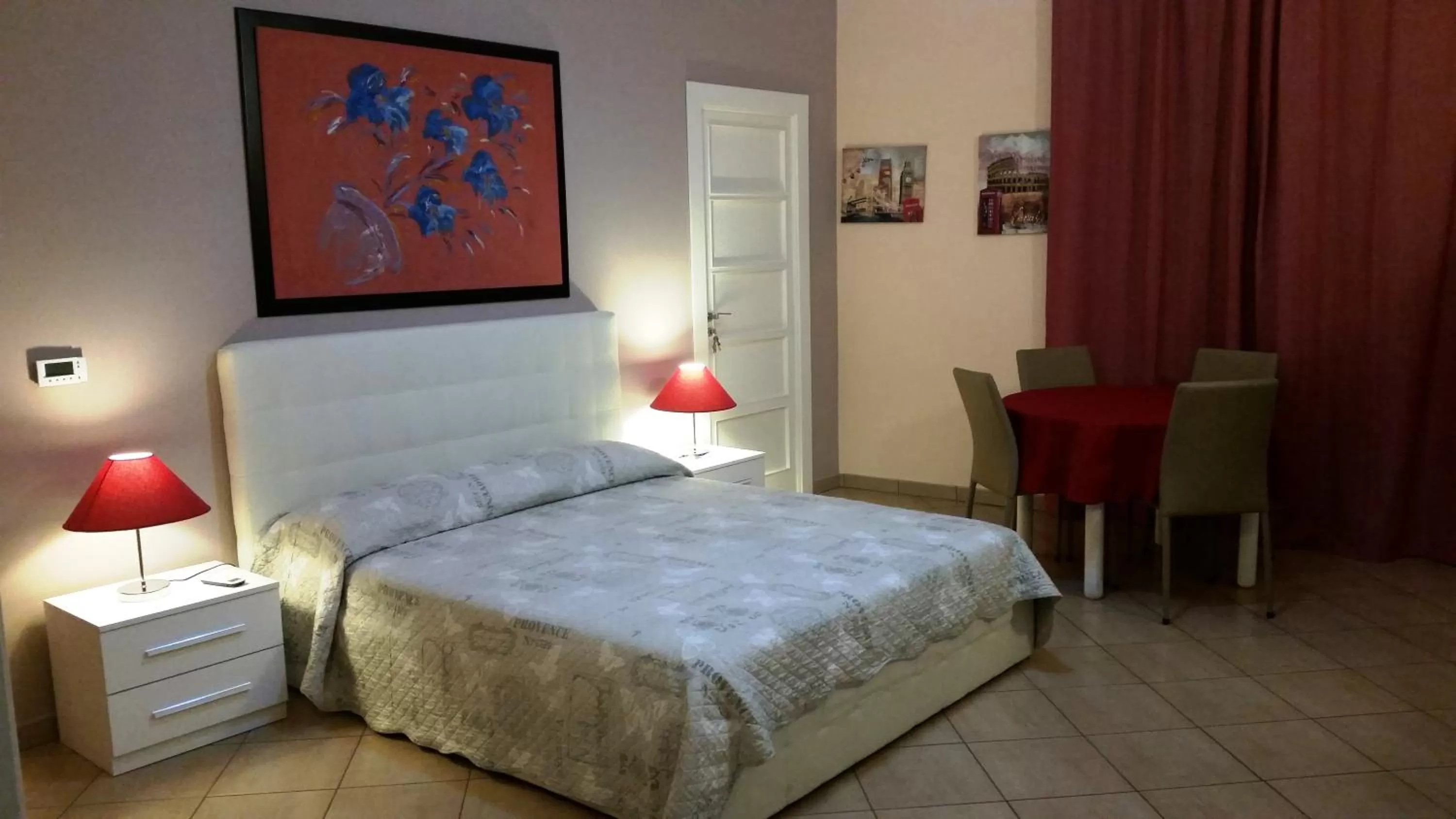 Photo of the whole room, Bed in Tortugas B&B