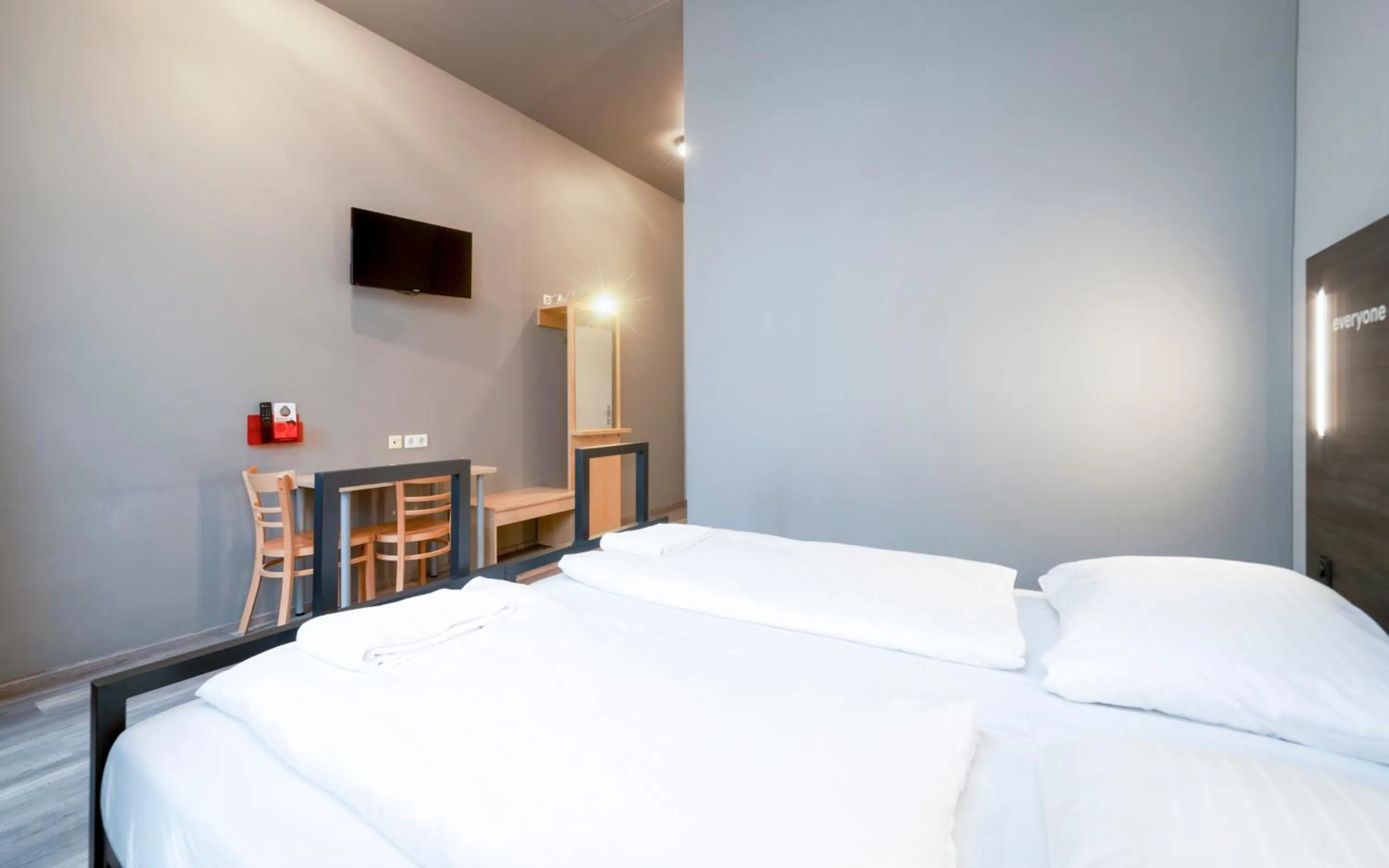 TV and multimedia, Bed in a&o Wien Stadthalle