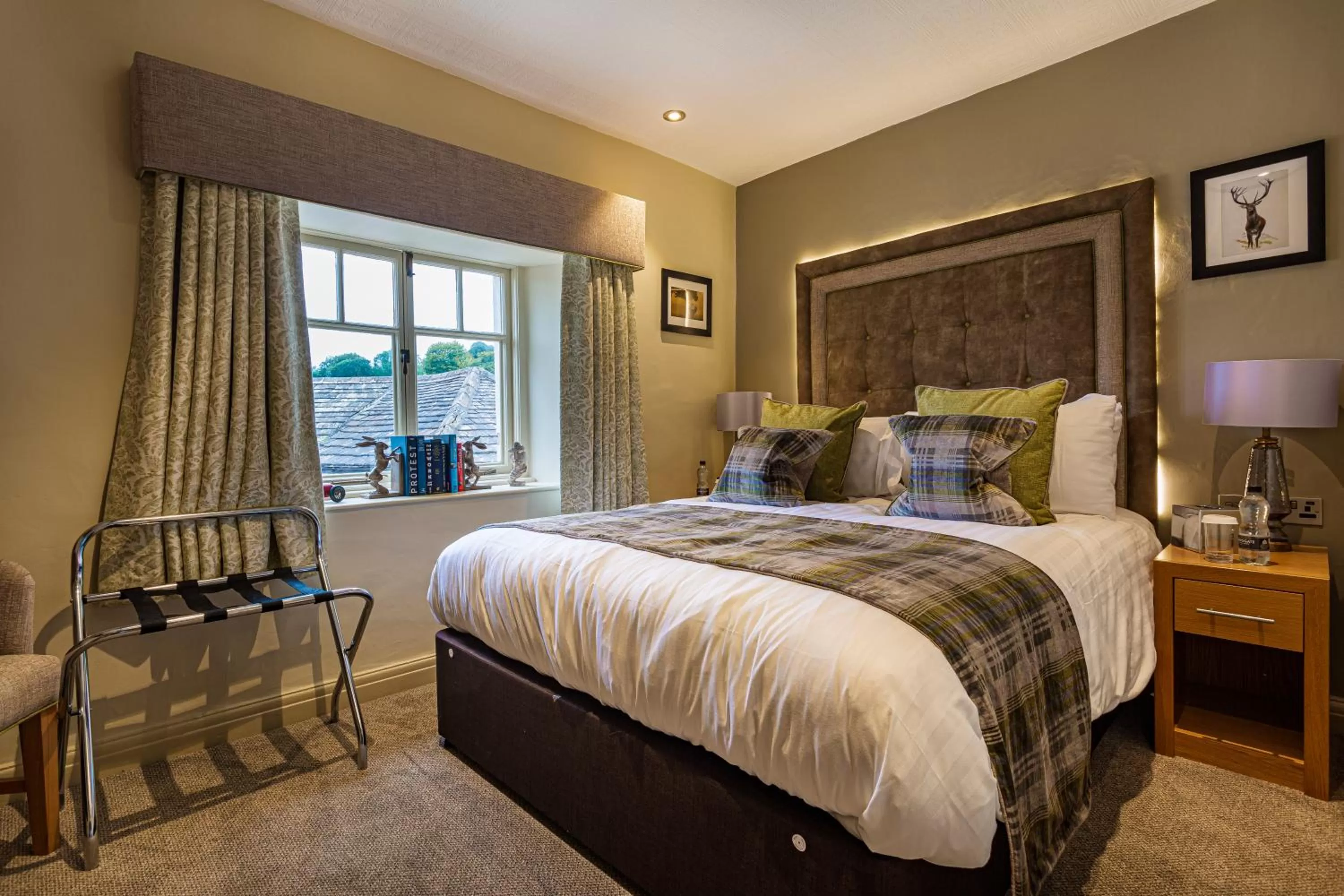 Bedroom, Bed in The Rutland Arms Hotel, Bakewell, Derbyshire - The Coaching Inn Group