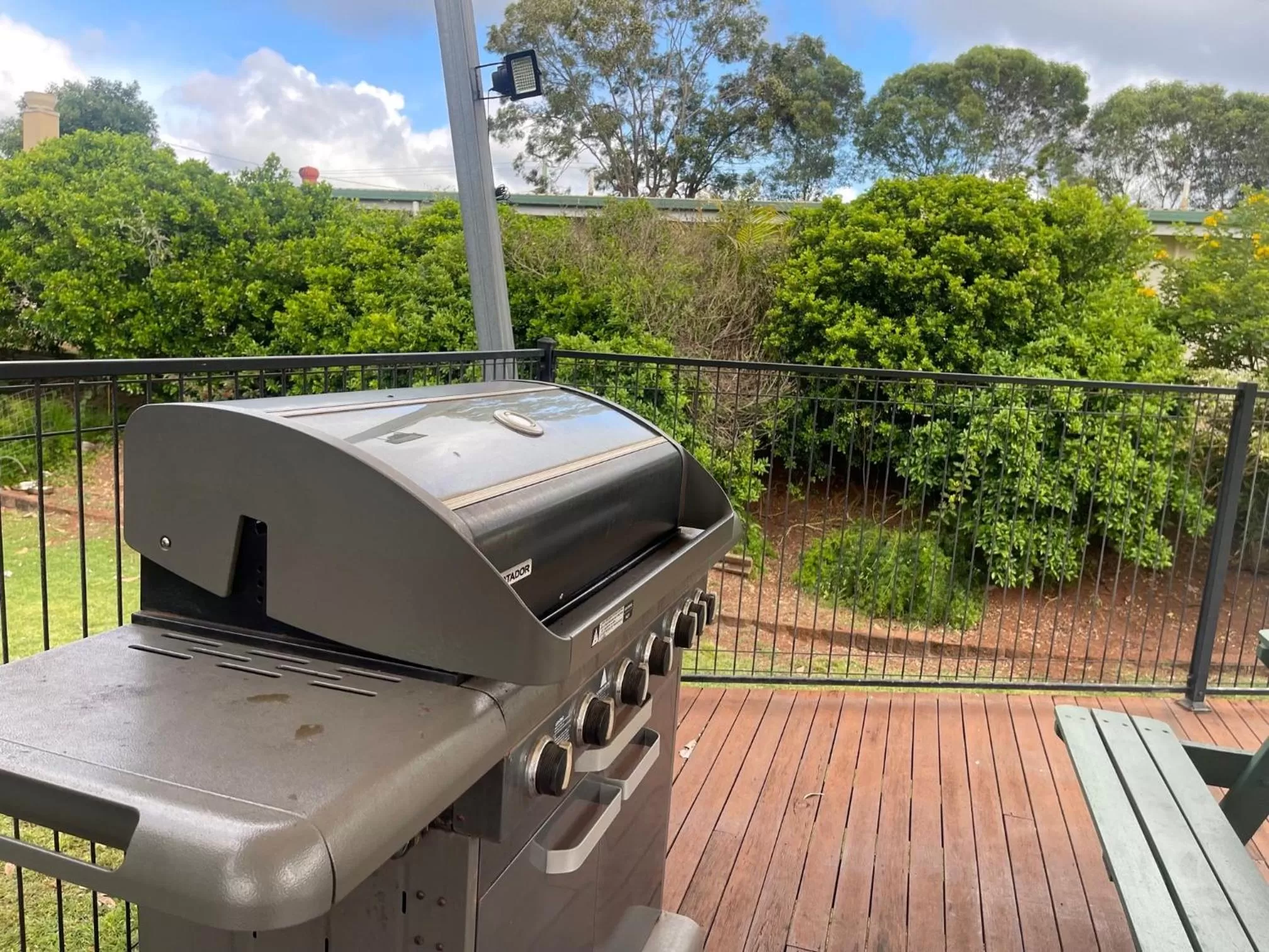 Day in Avocado Motor Inn