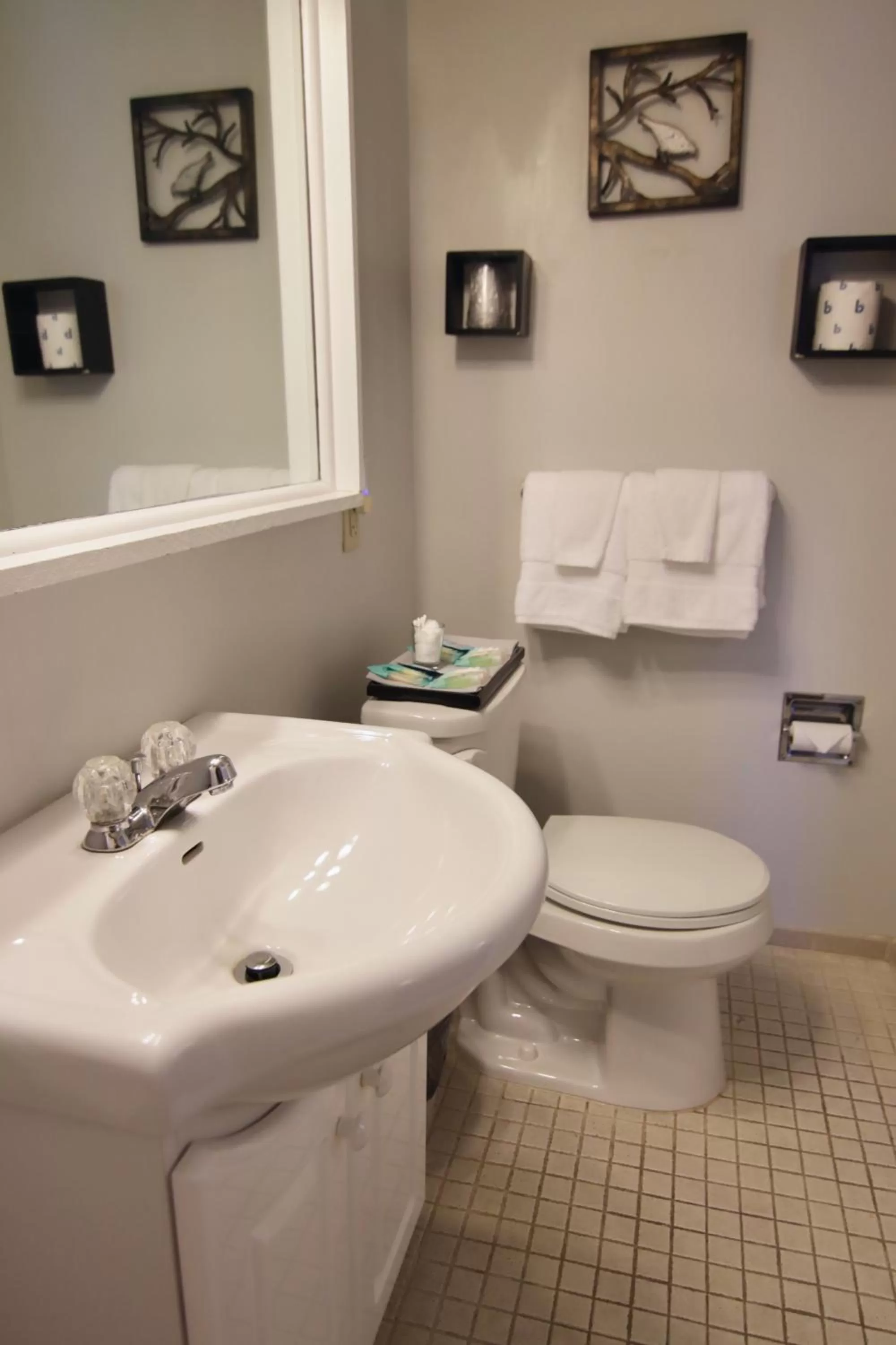 Bathroom in Hotel Frankfort & Restaurant