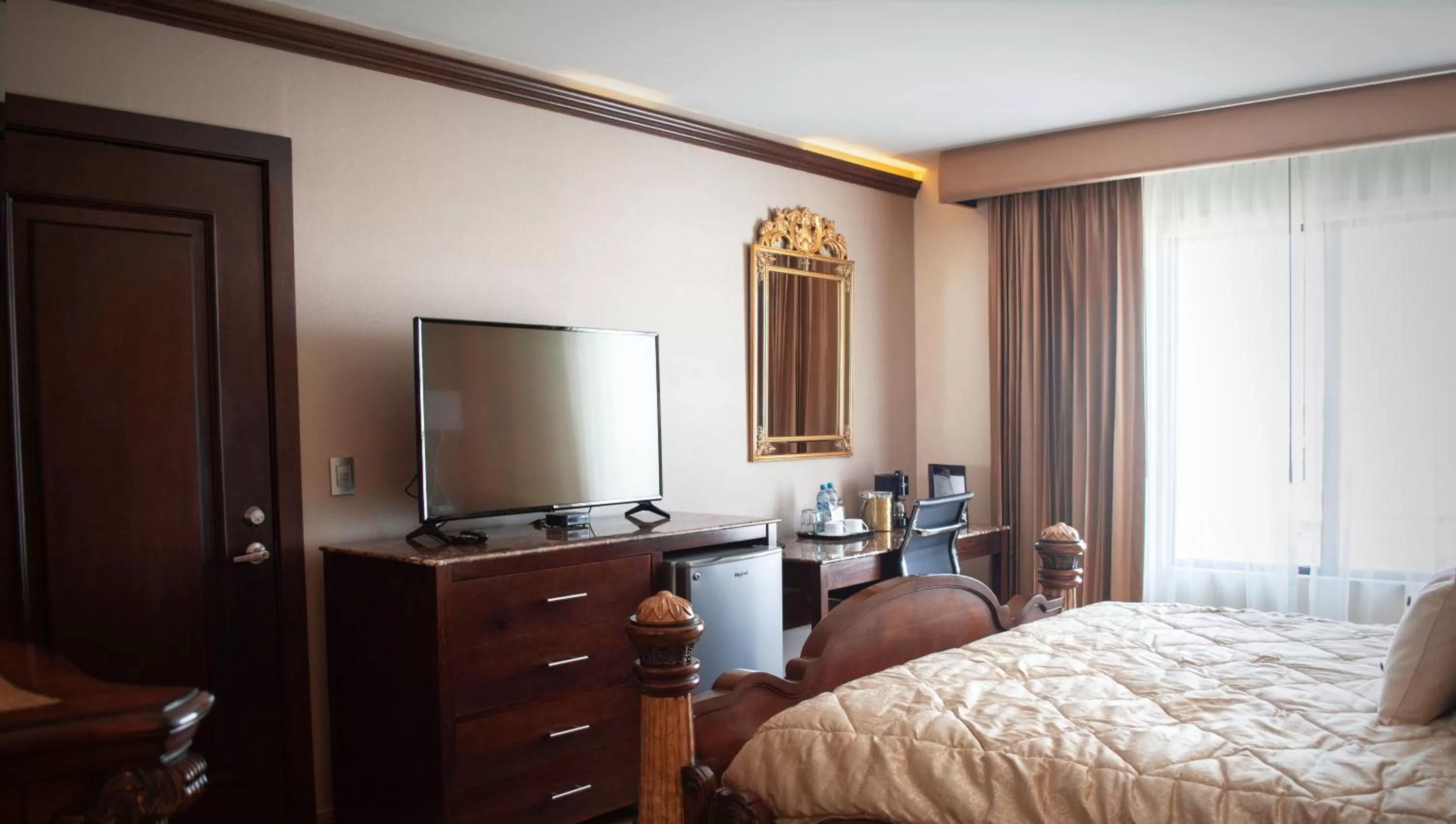 Bed in Wyndham Torreon