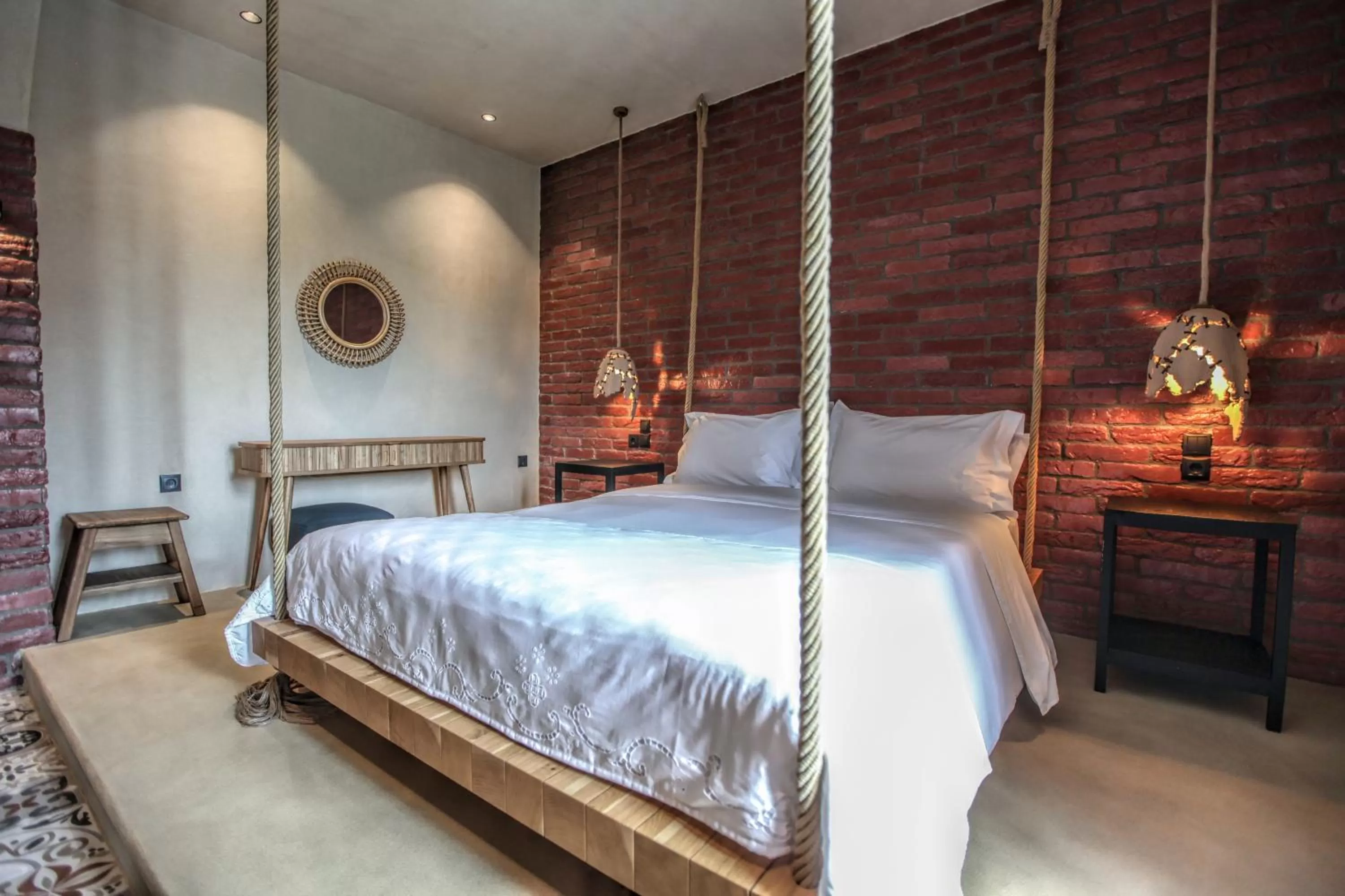 Bed in Meteora Heaven and Earth Kastraki premium suites