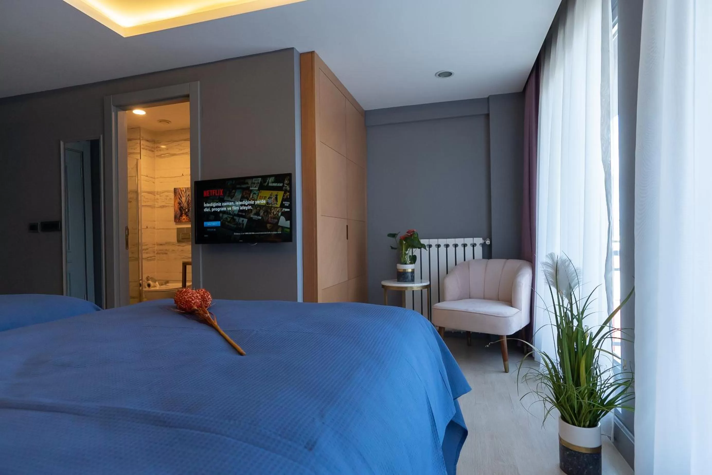 Bed in Malta Bosphorus Hotel