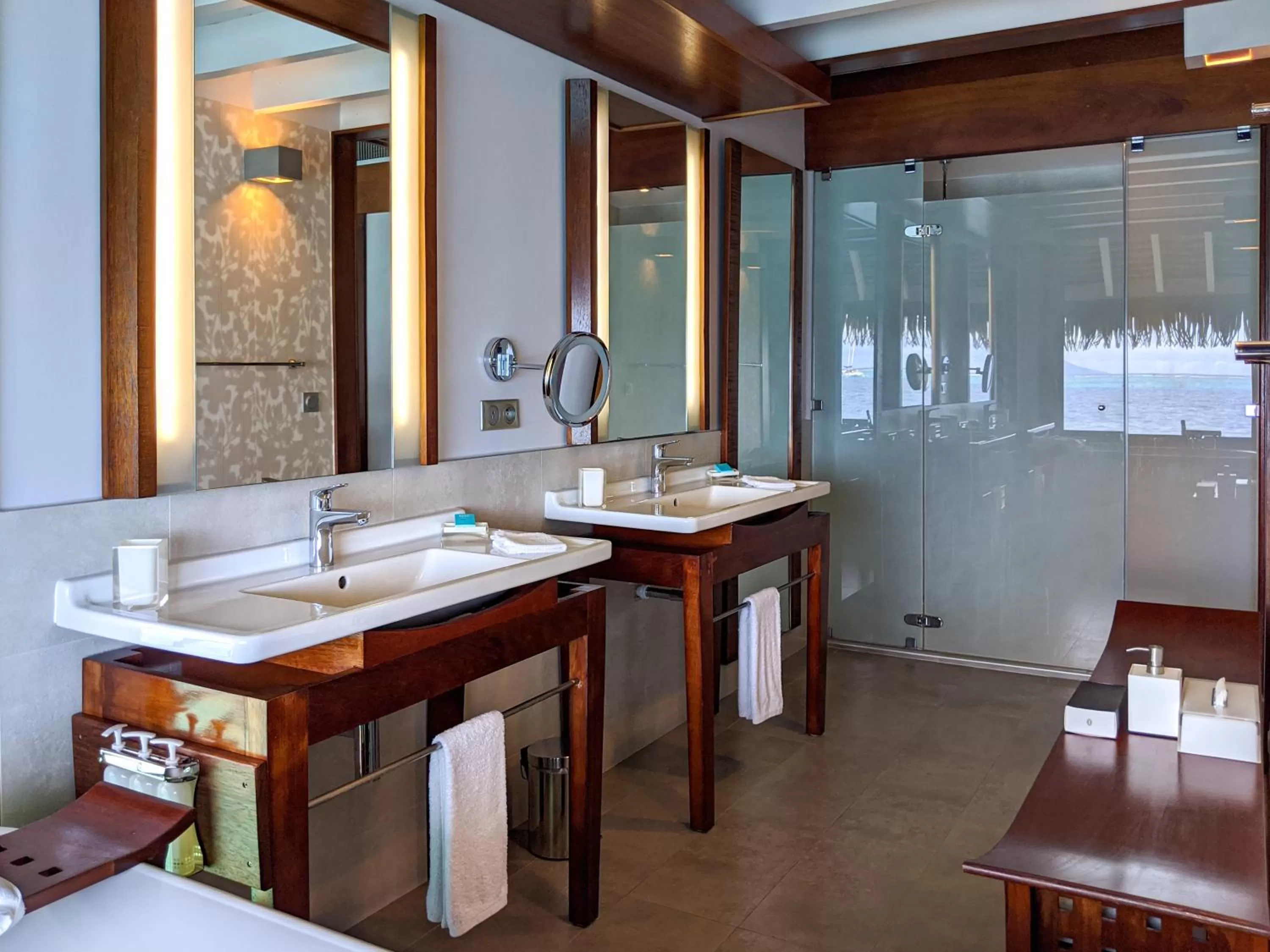 Photo of the whole room in InterContinental Tahiti Resort & Spa by IHG