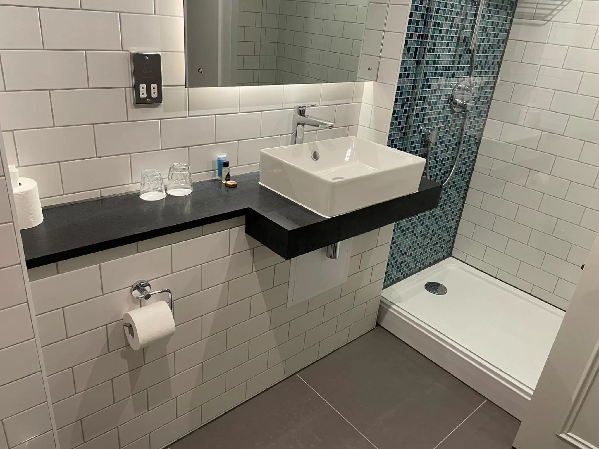 Bathroom in Holiday Inn Doncaster A1- M Jct 36 by IHG