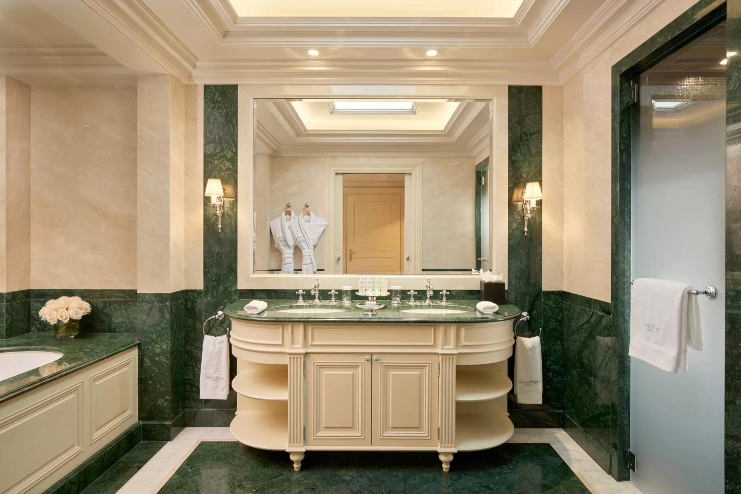 Bathroom in Beau-Rivage Genève