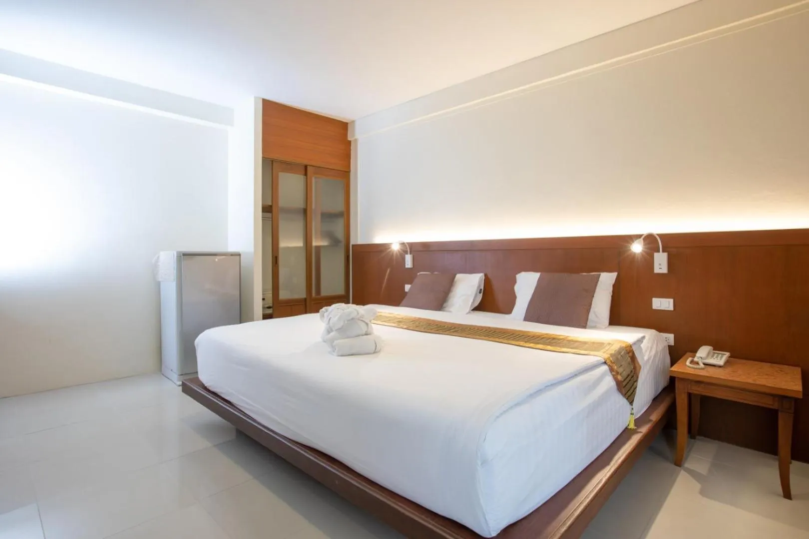 Bed in Orchid Garden Hotel Patong