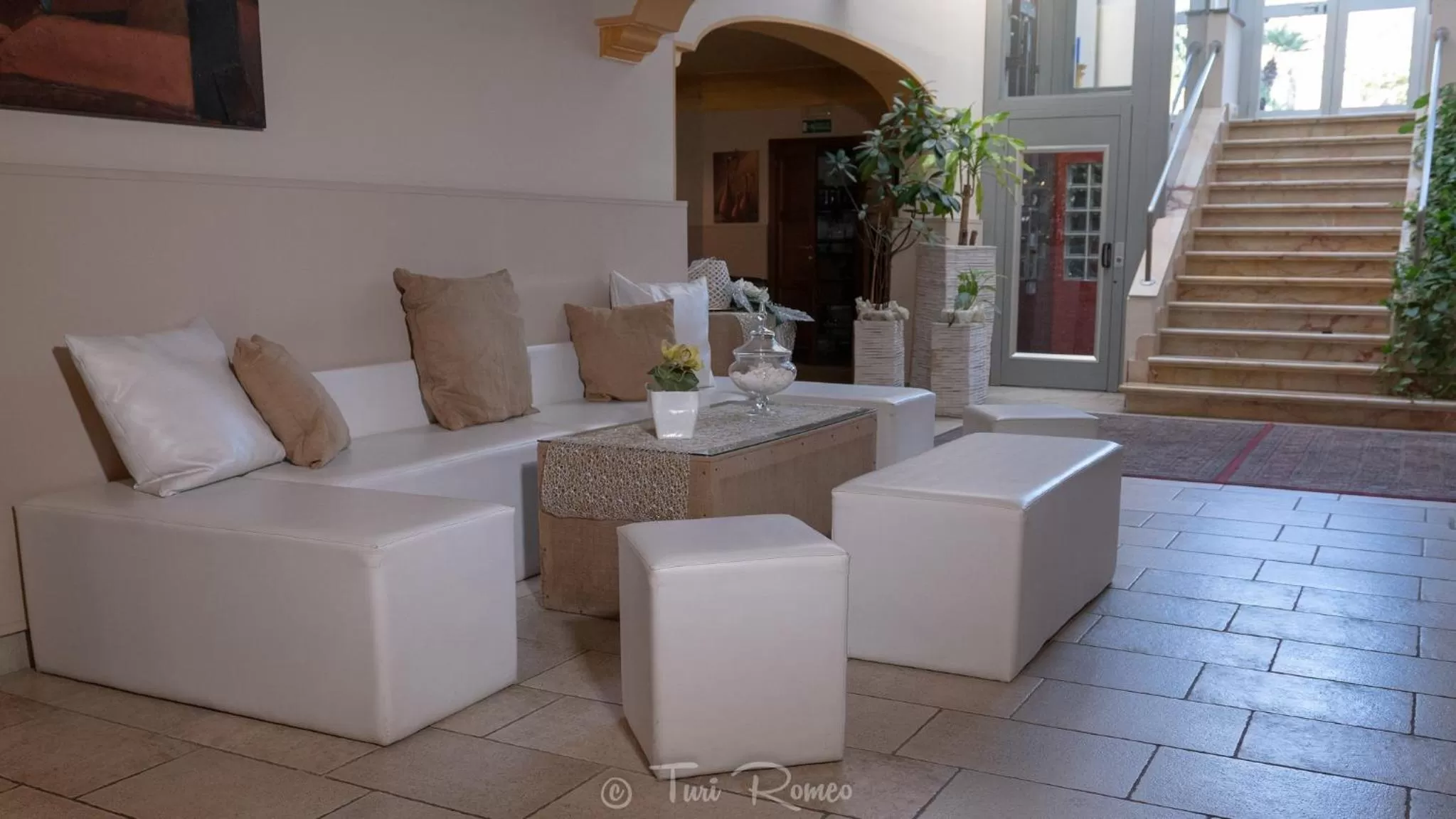 Decorative detail, Seating Area in La Dimora del Faro