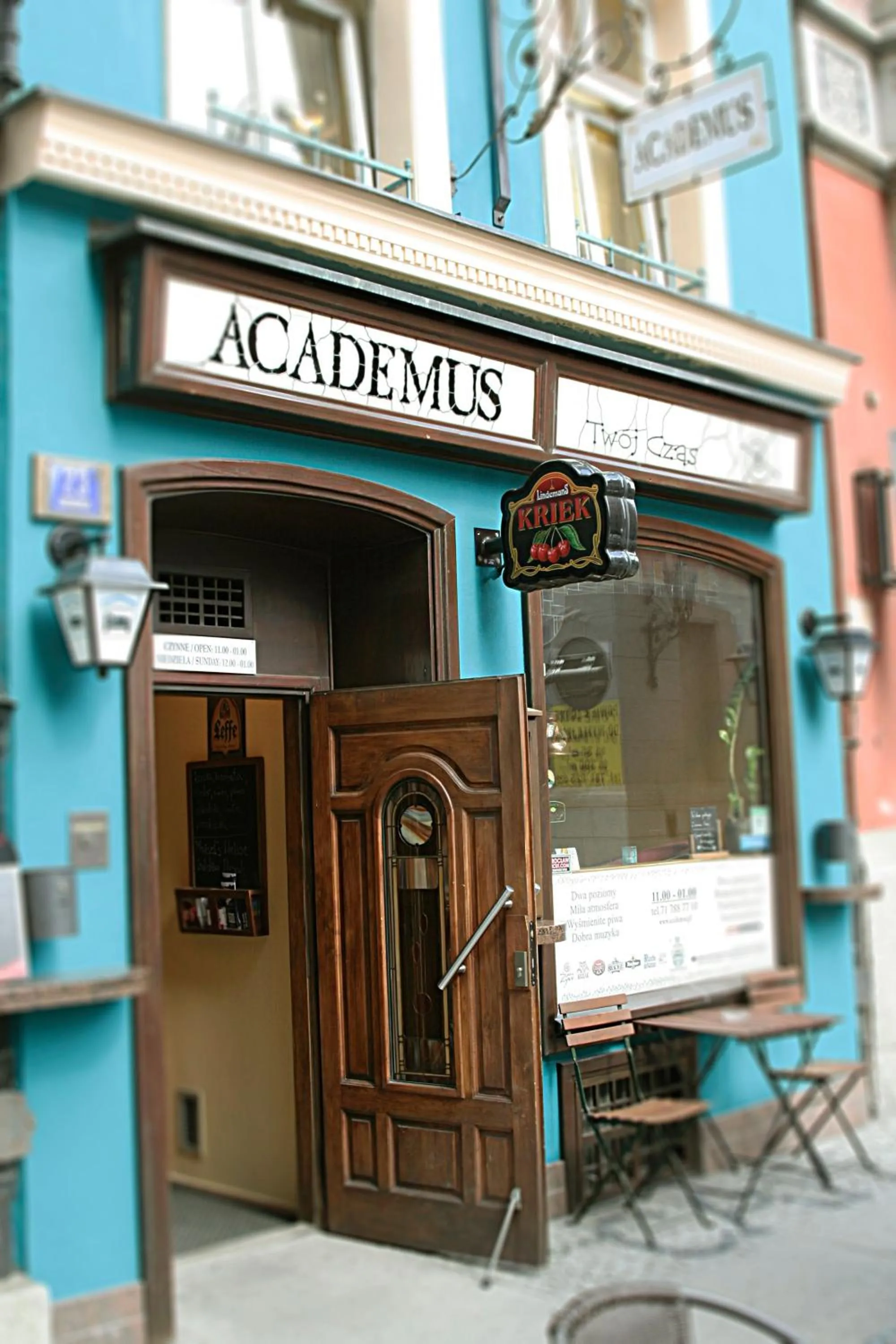 Facade/entrance in Academus Pub & Guest House