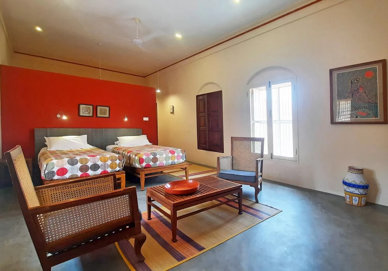 Photo of the whole room, Bed in Saratha Vilas Chettinad