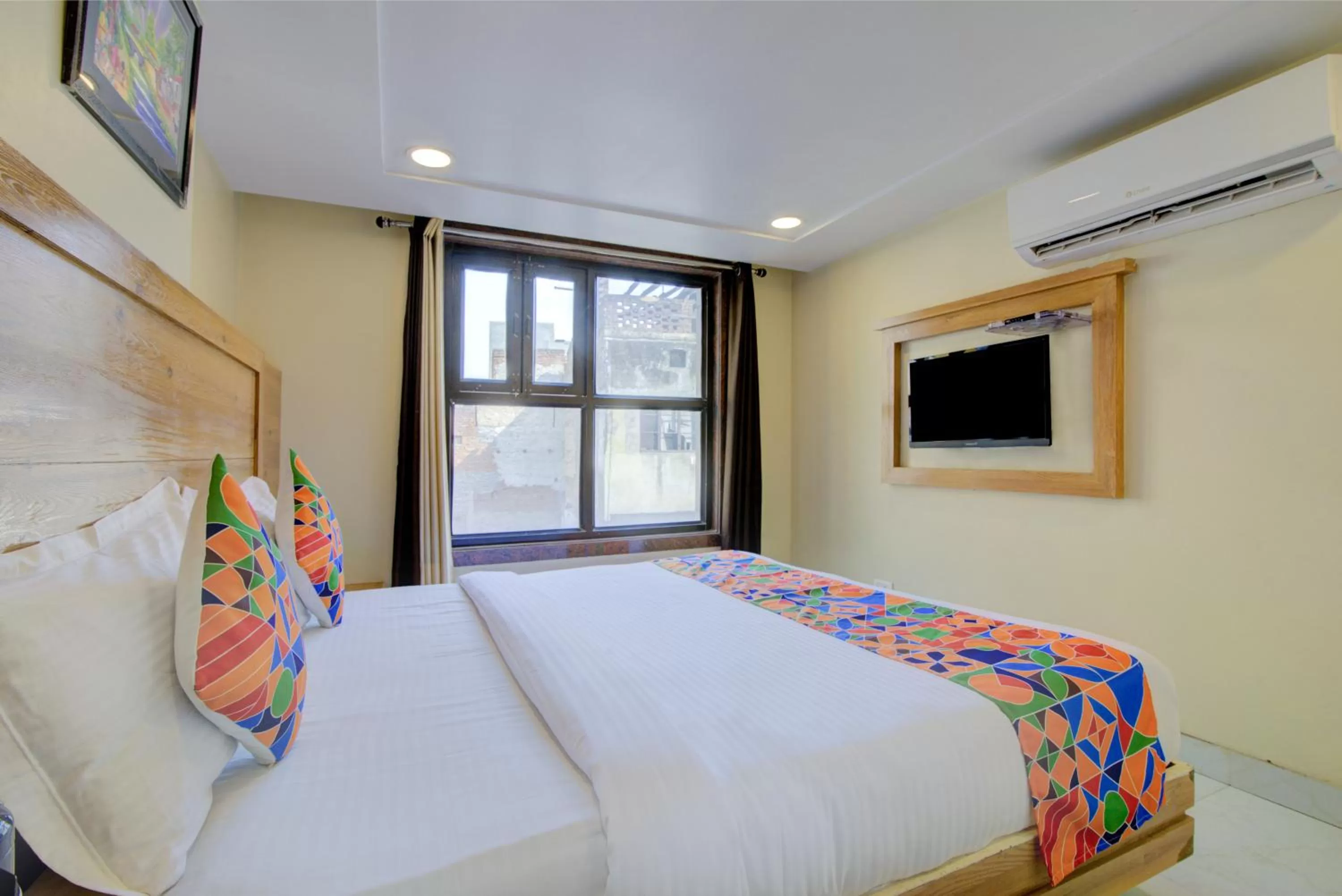 TV and multimedia in Hotel Kaushal Palace