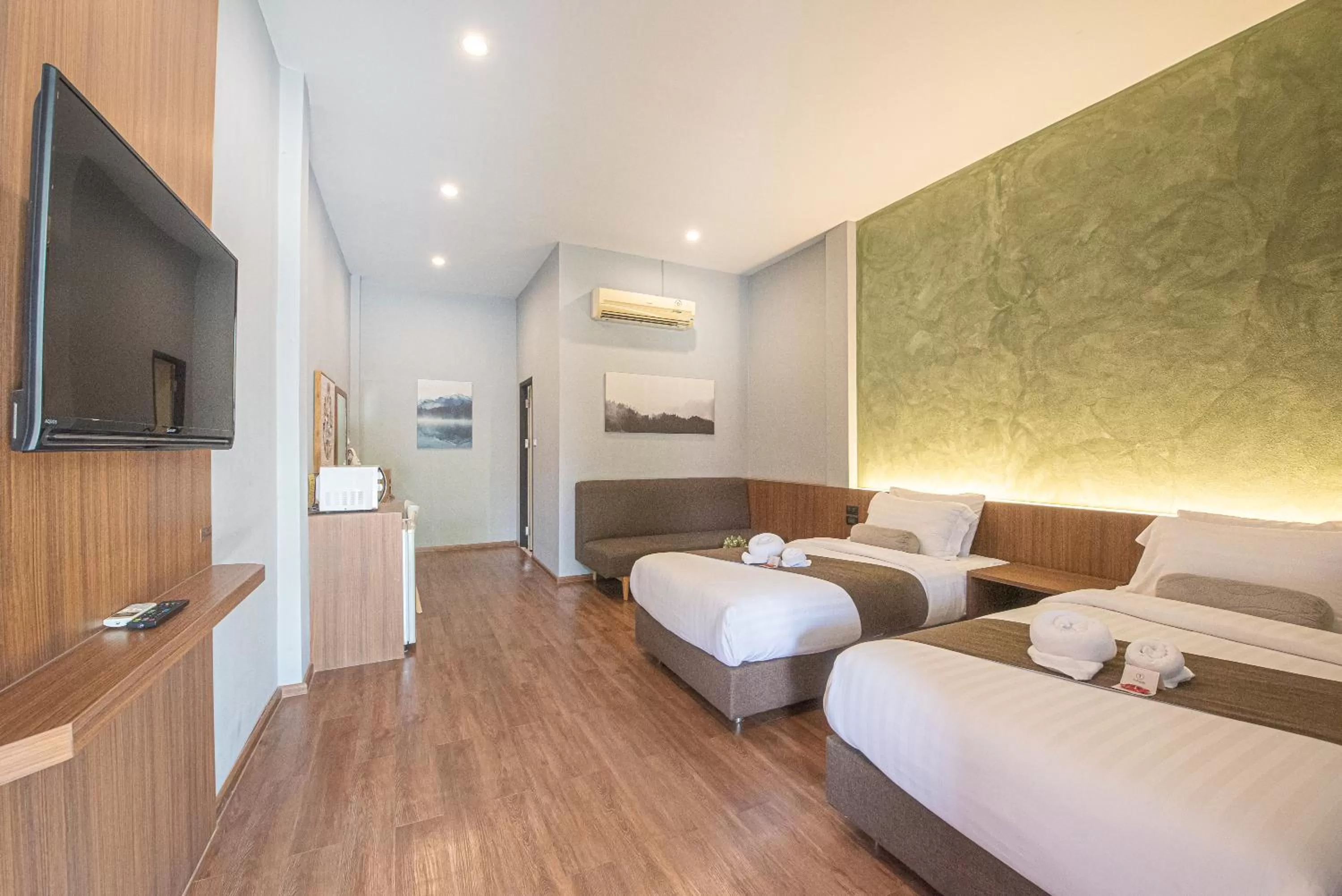 Twin Room in Tarnsiri Boutique Resort