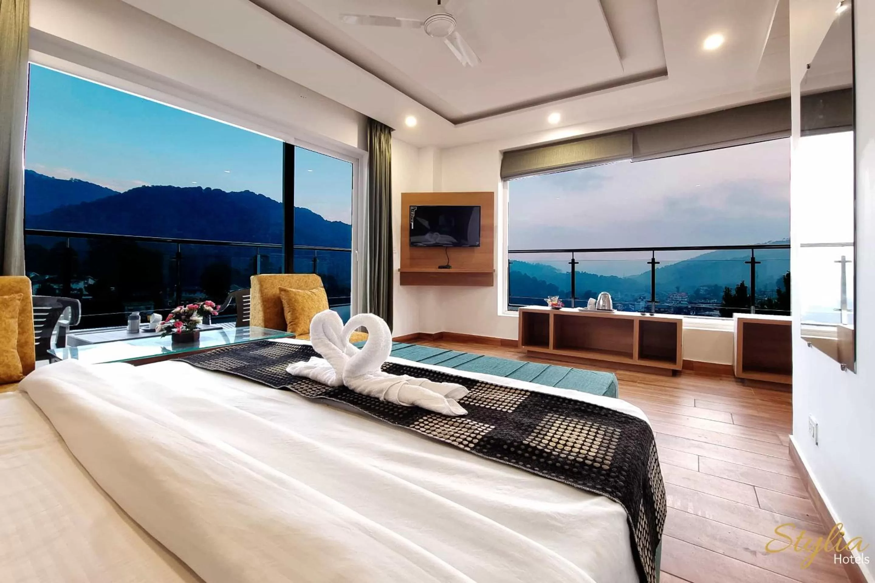 Balcony/Terrace in Moon Glade By Stylia Hotels