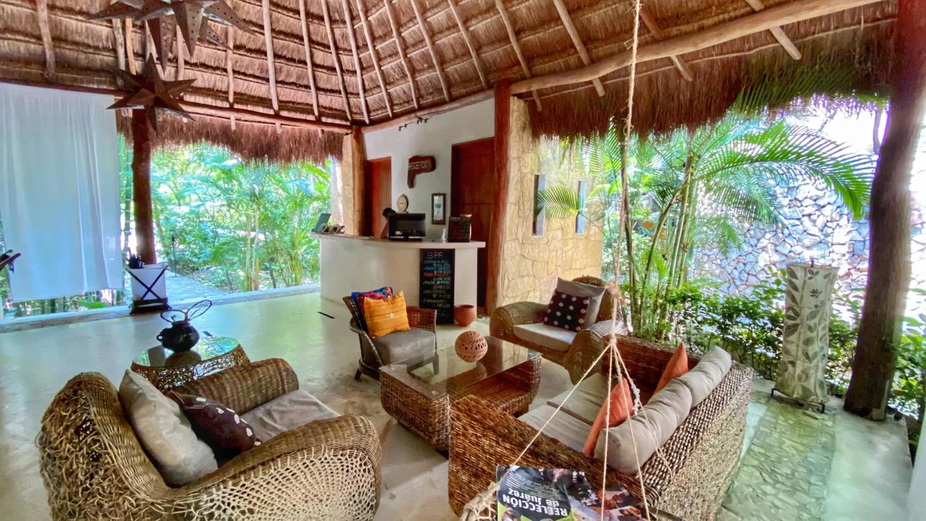 Living room in Piedra de Agua Palenque