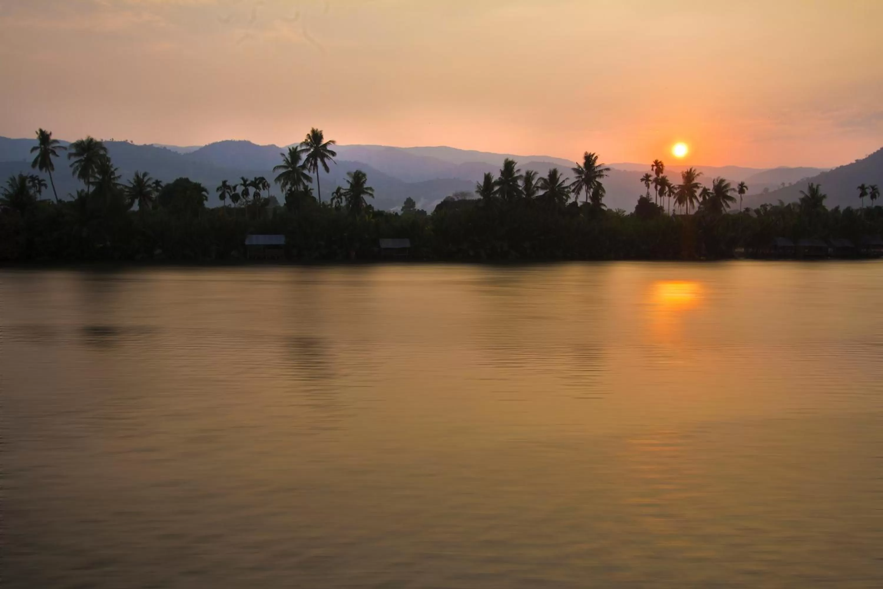 Sunrise/Sunset in Sabay Beach