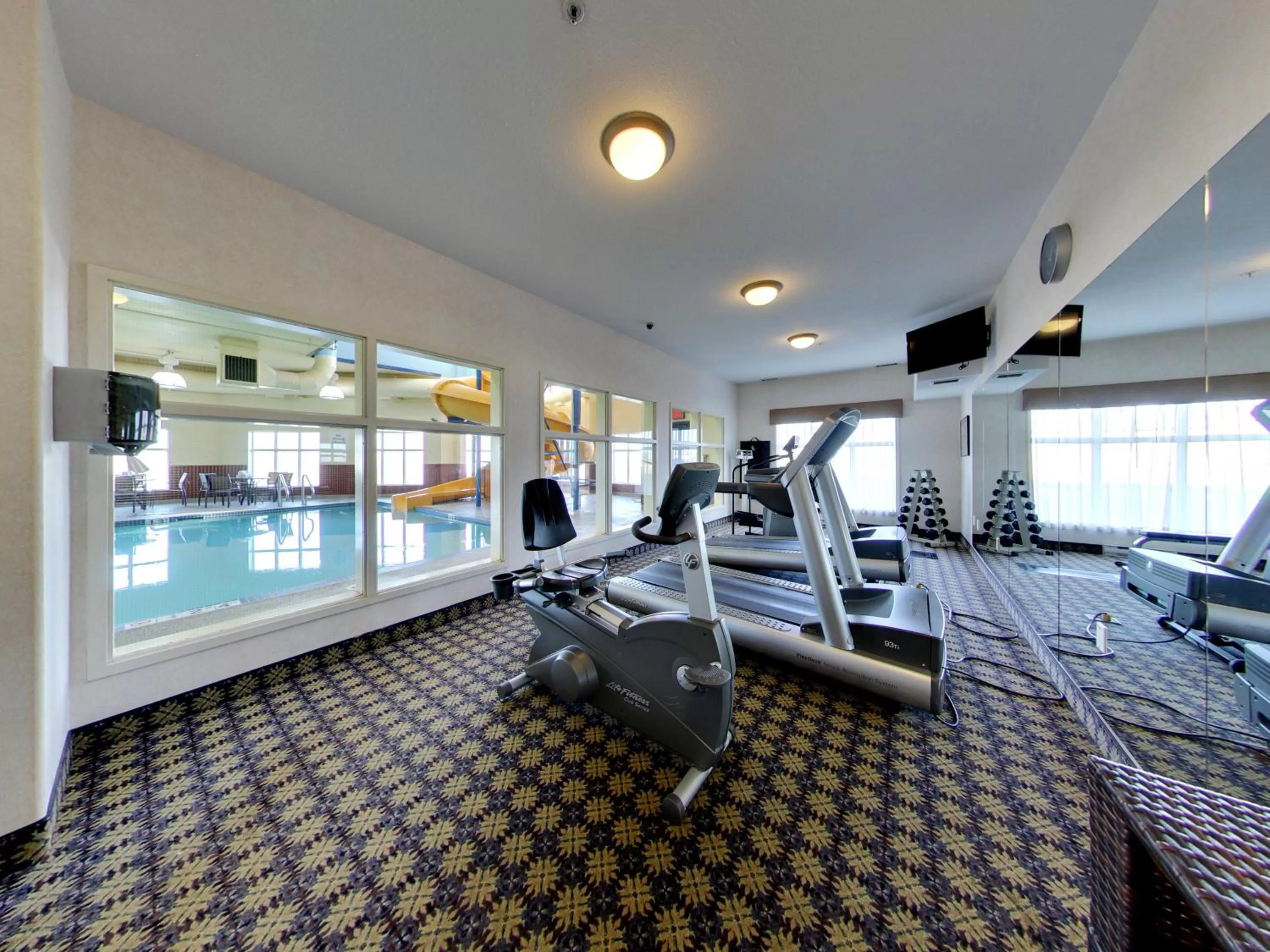 Fitness centre/facilities in Holiday Inn Express Hotel & Suites - Edmonton International Airport by IHG