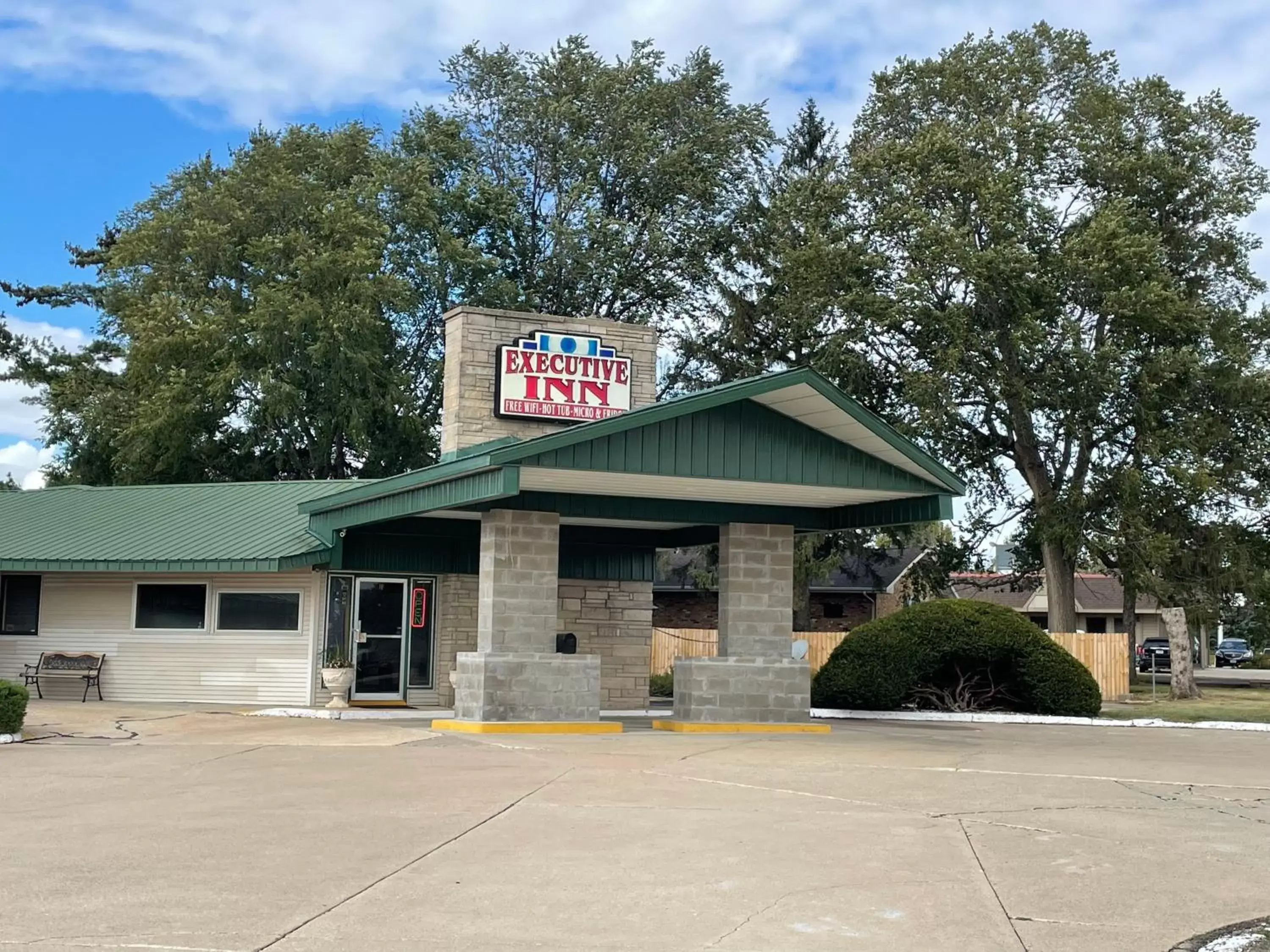 Executive Inn Executive Inn