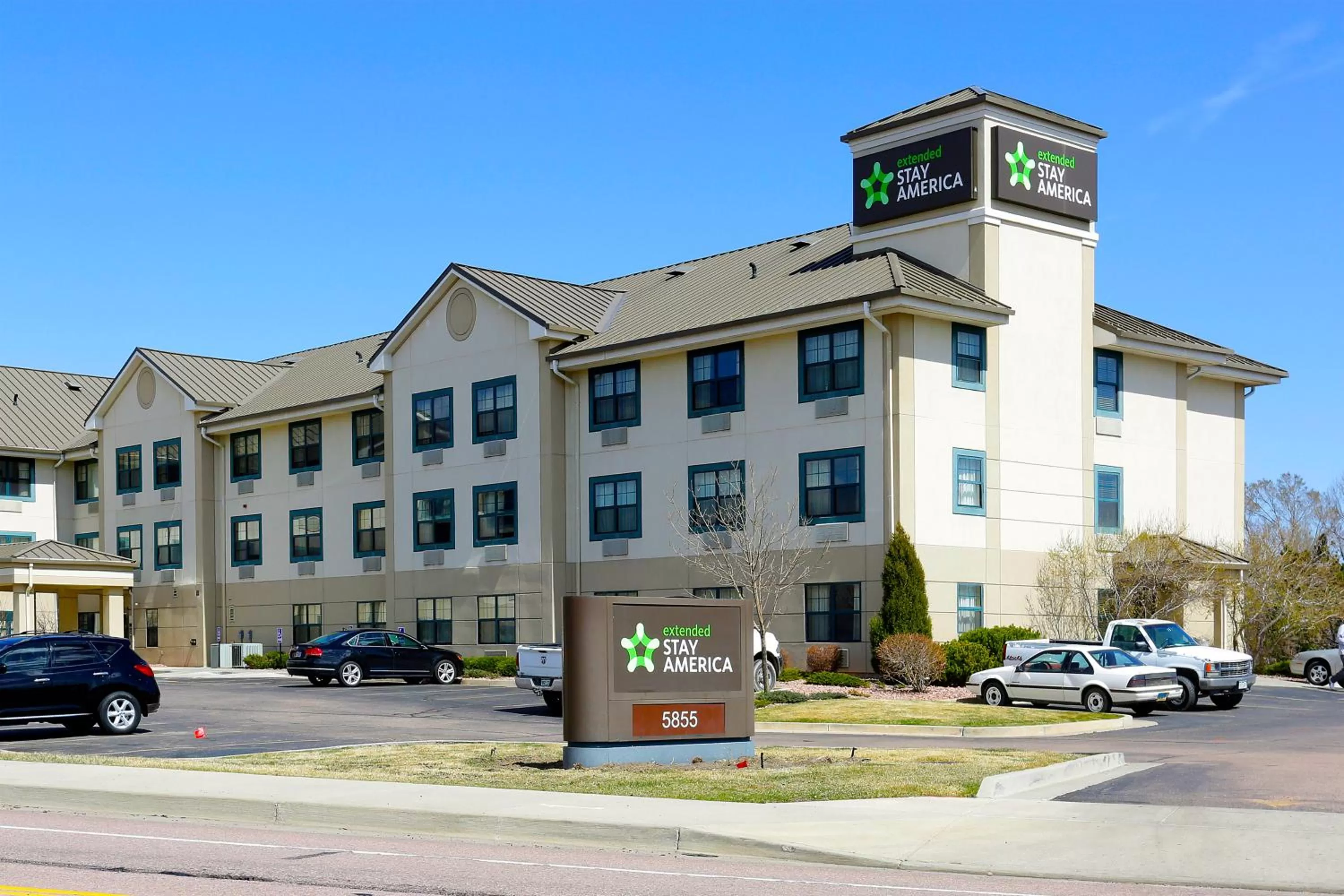 Property building in Extended Stay America Suites - Colorado Springs - West